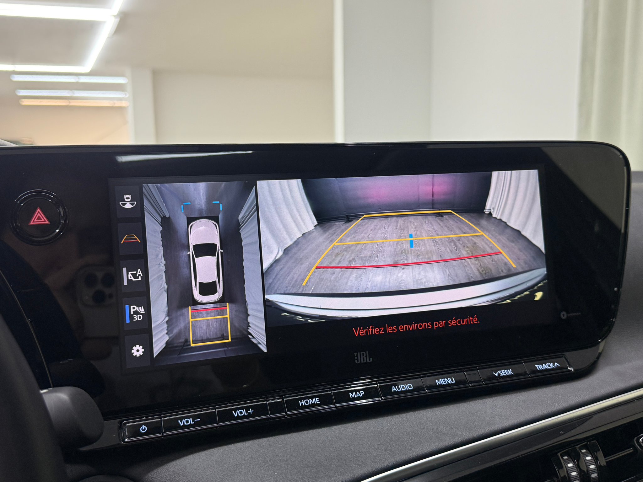 listing desktop thumbnail image 16