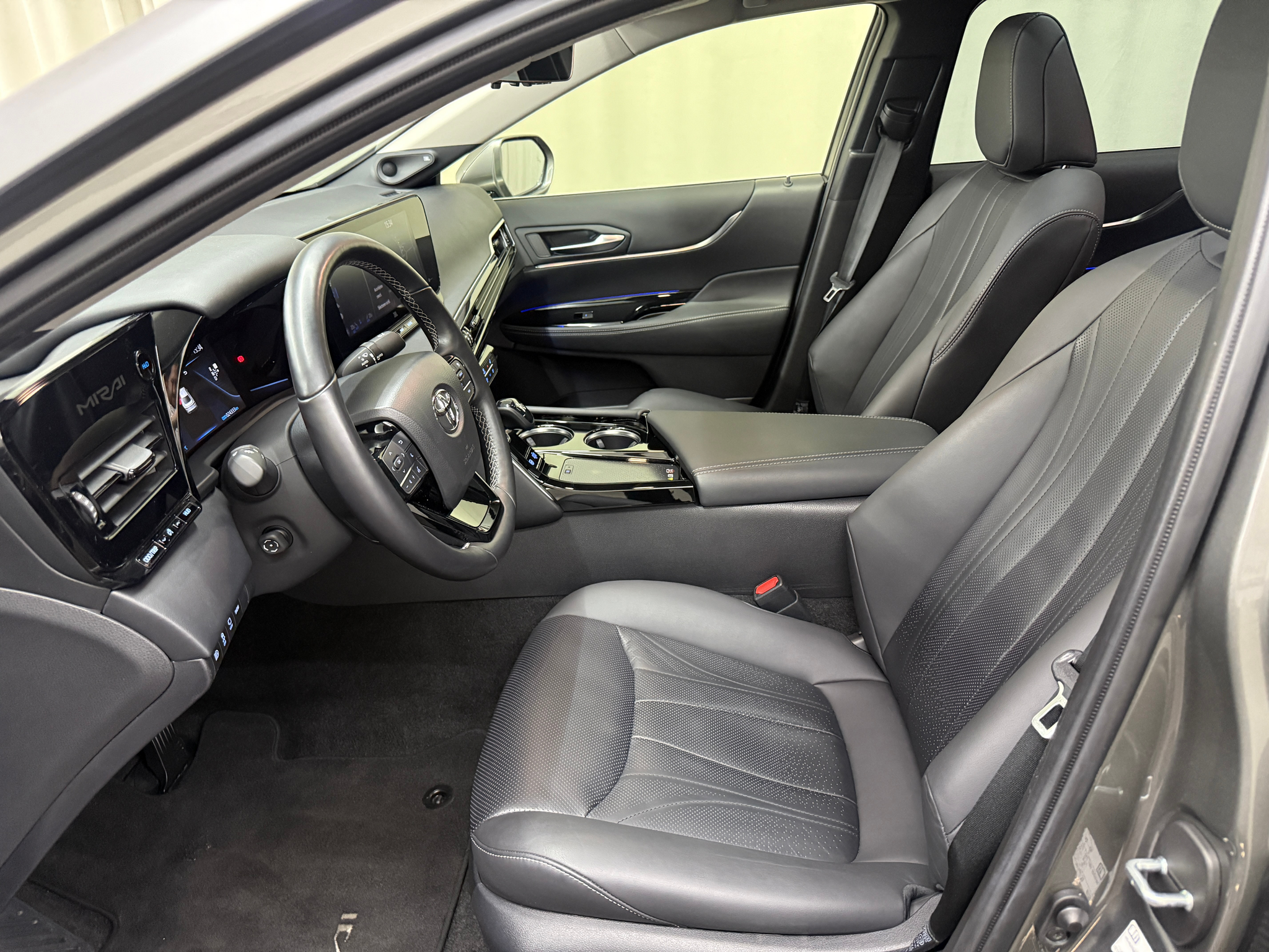 listing desktop thumbnail image 6