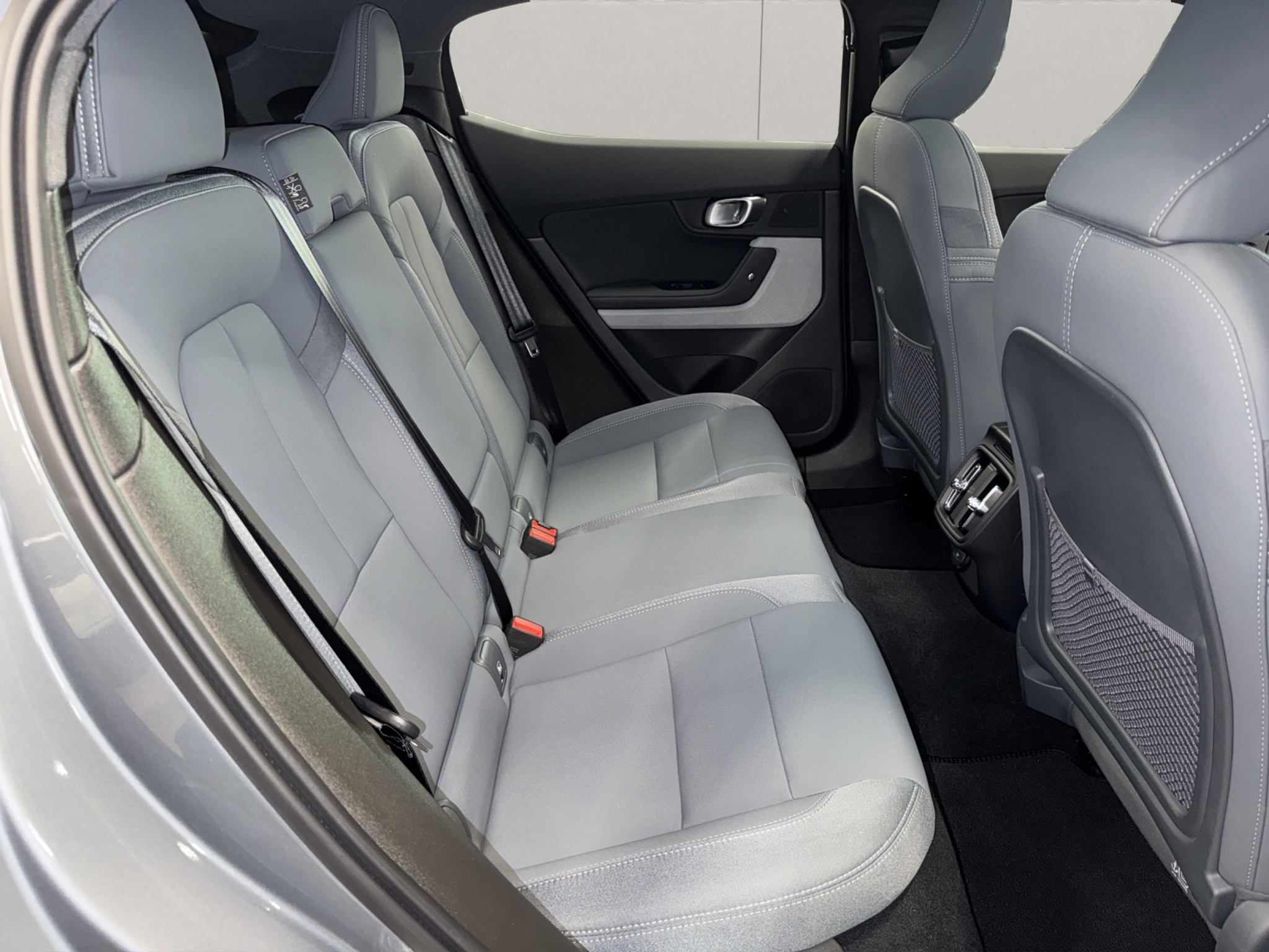 listing desktop thumbnail image 14