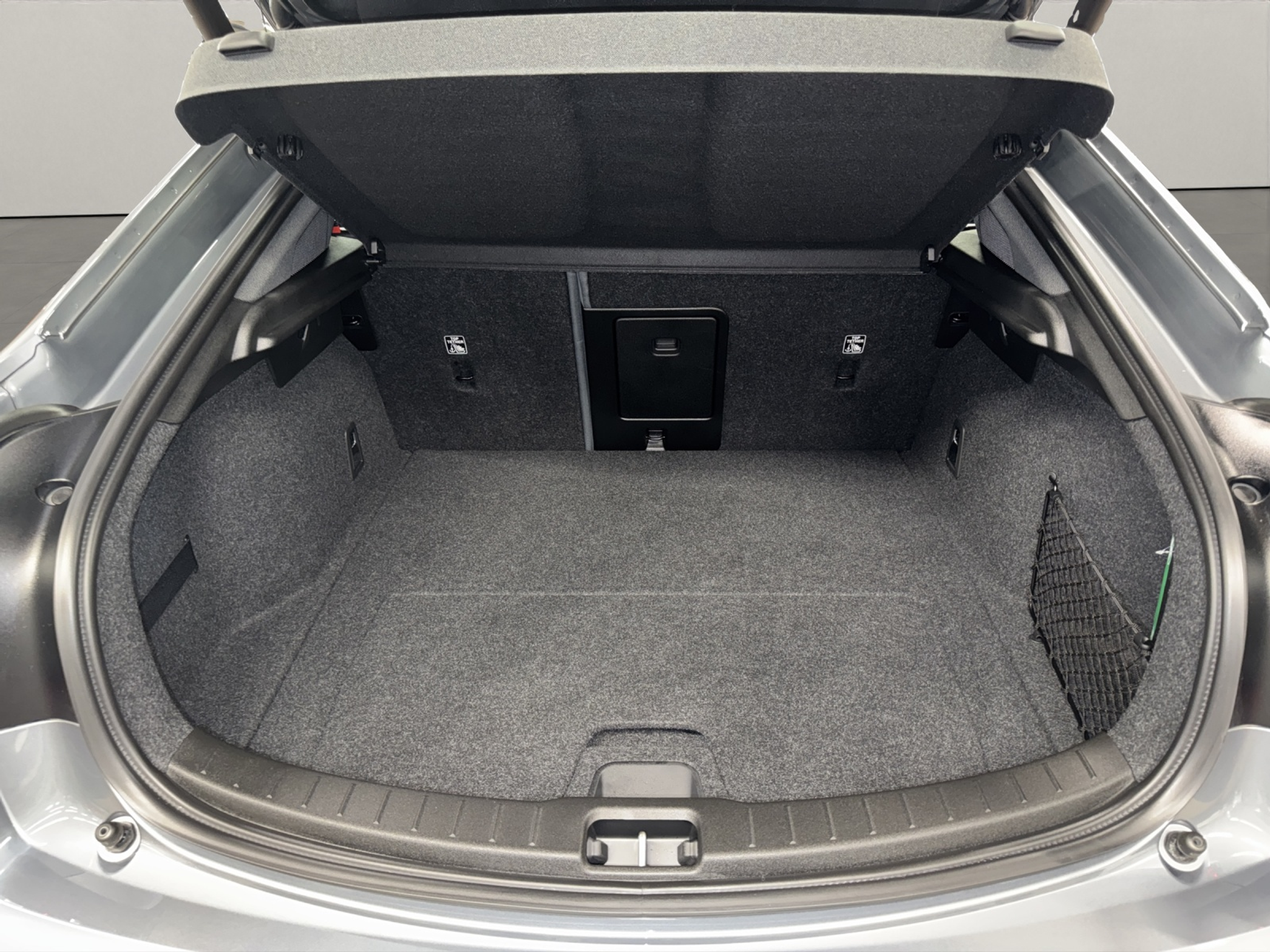 listing desktop thumbnail image 15