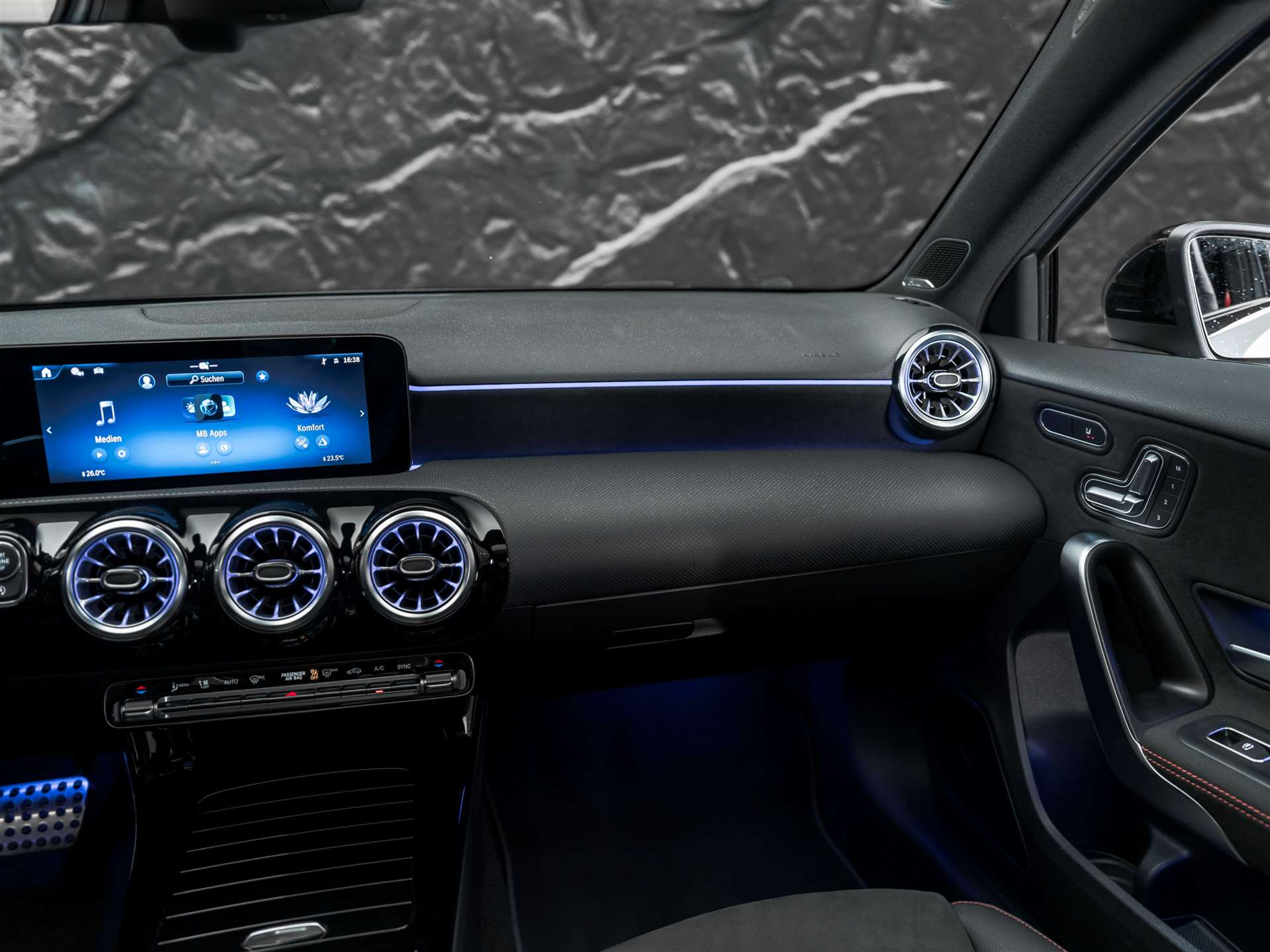 listing desktop thumbnail image 31