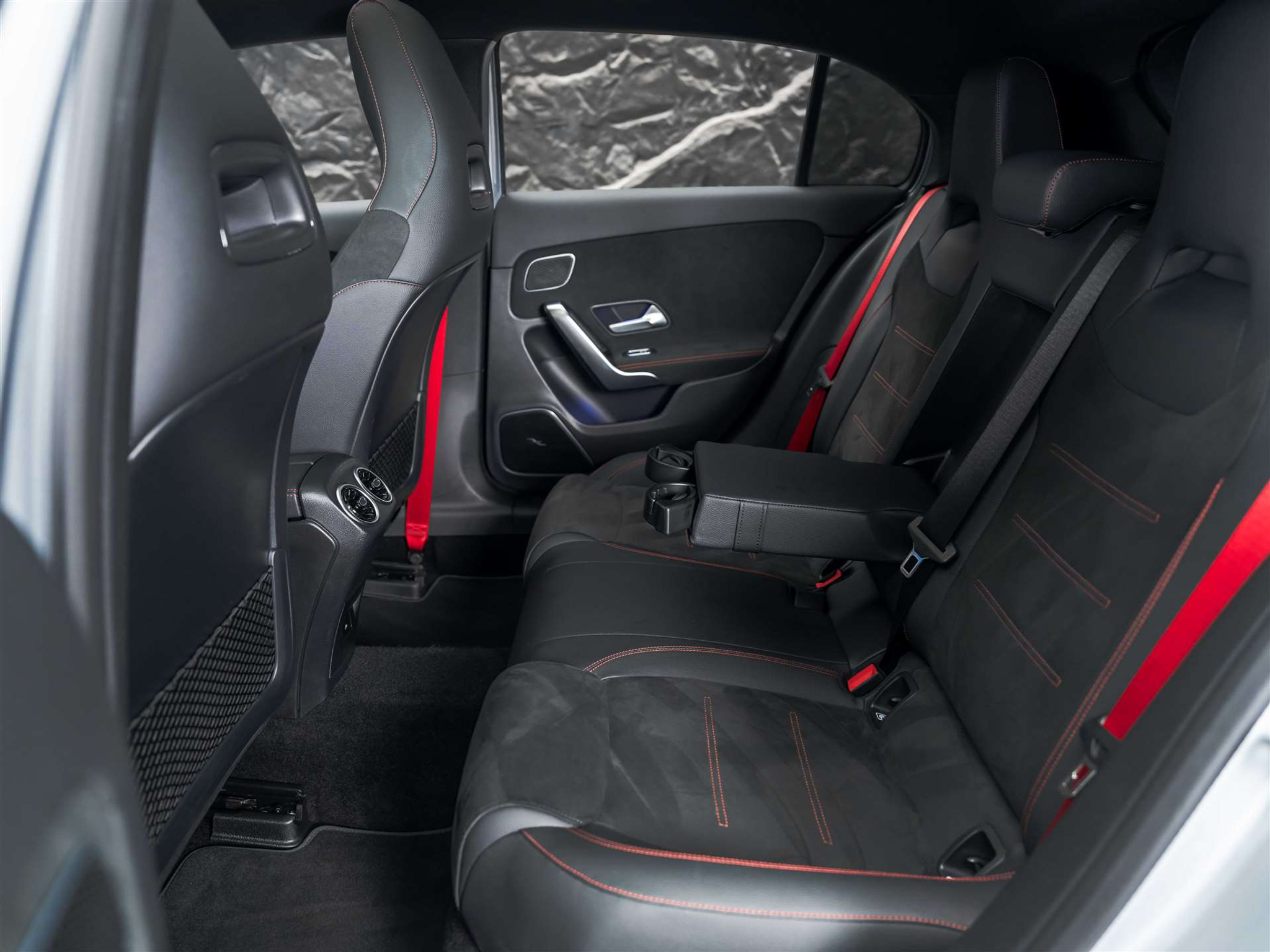 listing desktop thumbnail image 12