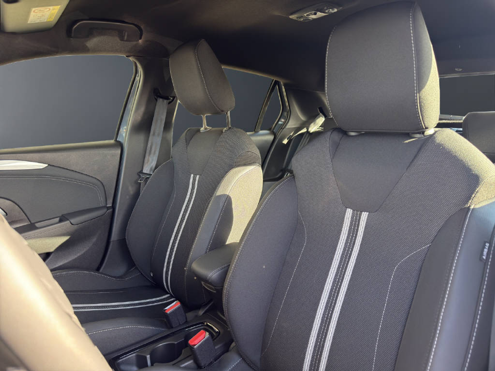 listing desktop thumbnail image 13