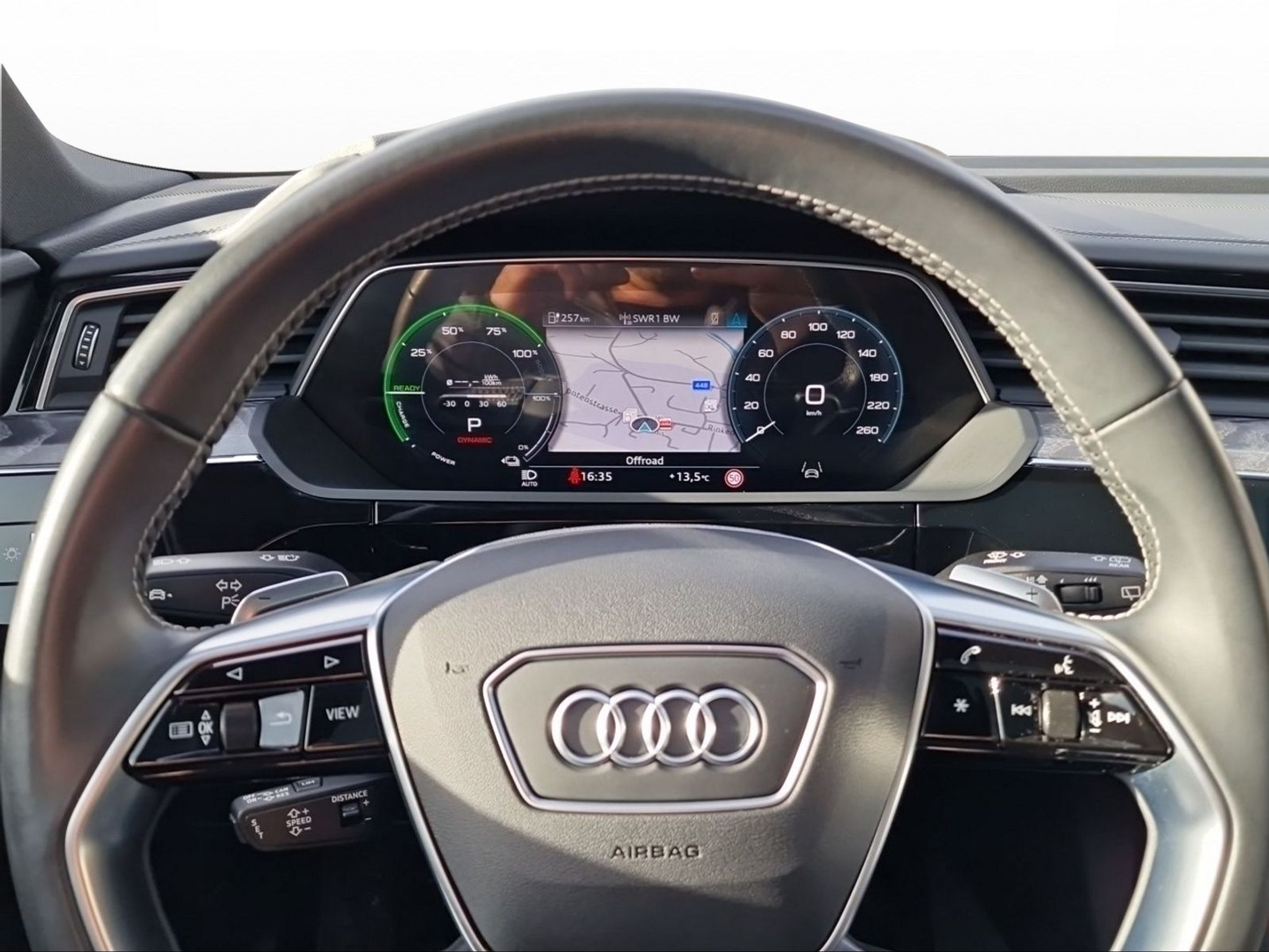 listing desktop thumbnail image 4