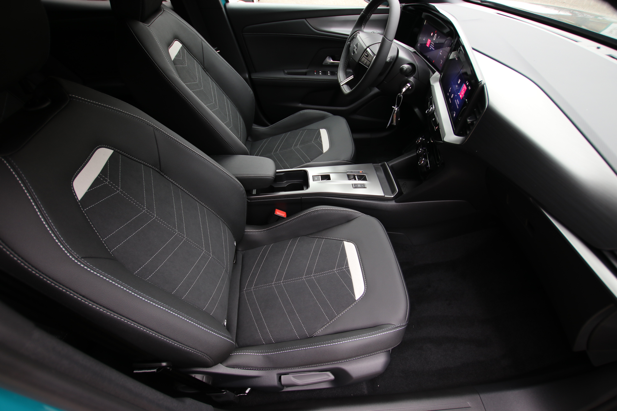 listing desktop thumbnail image 12