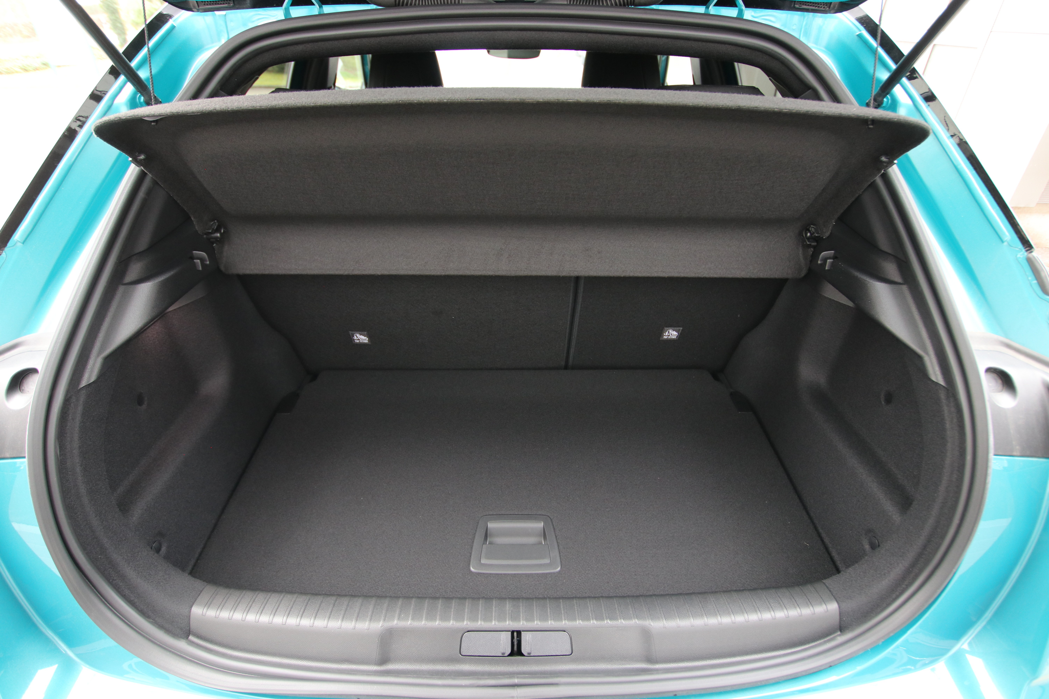 listing desktop thumbnail image 15