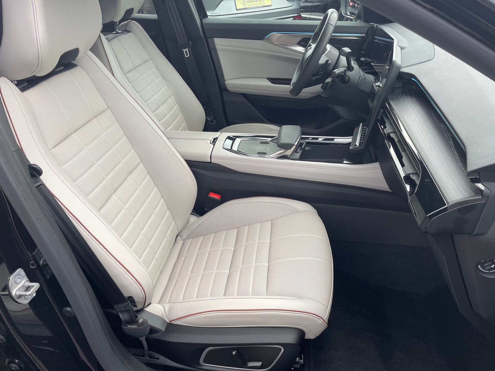 listing desktop thumbnail image 10