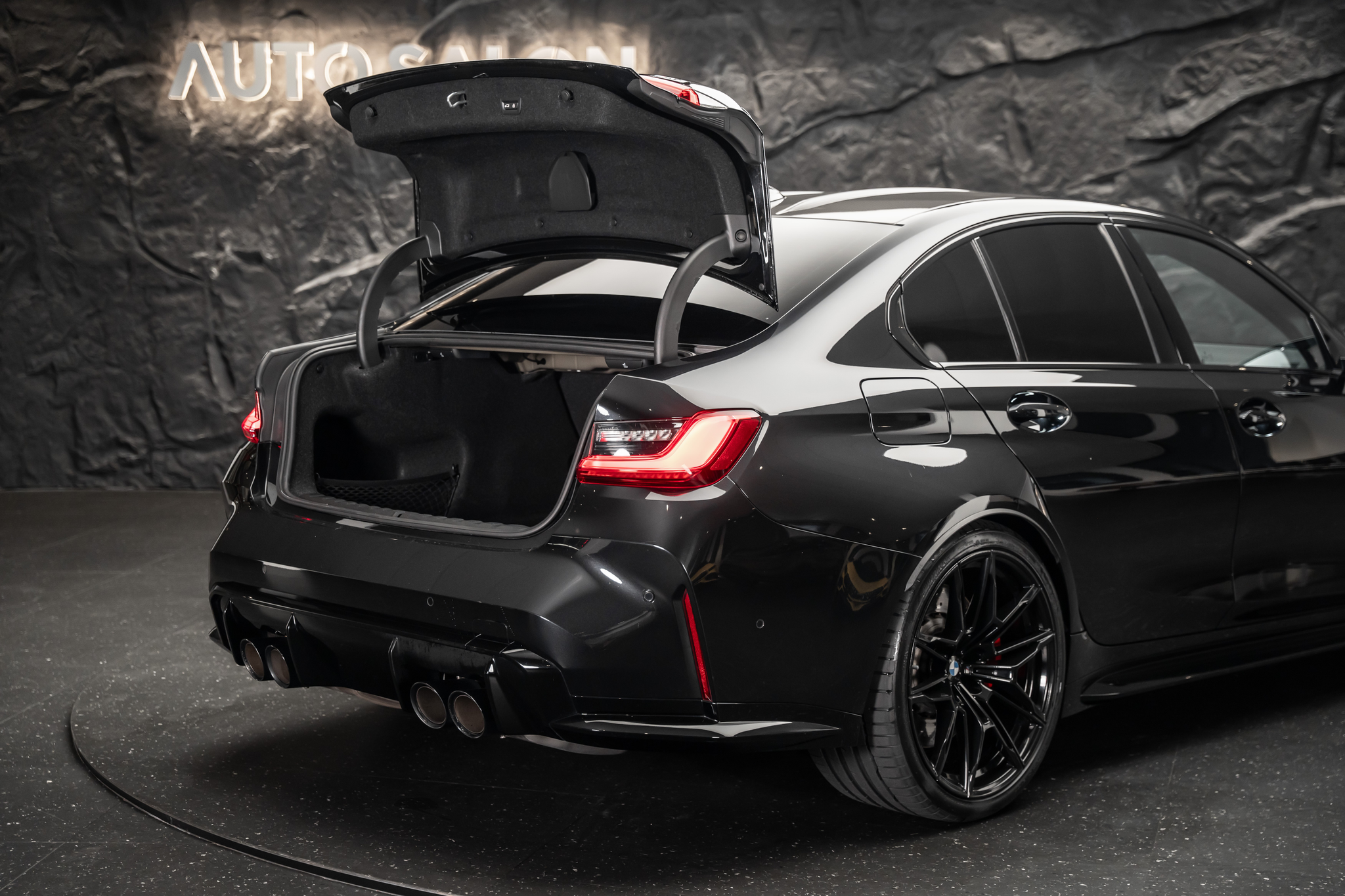 listing desktop thumbnail image 12