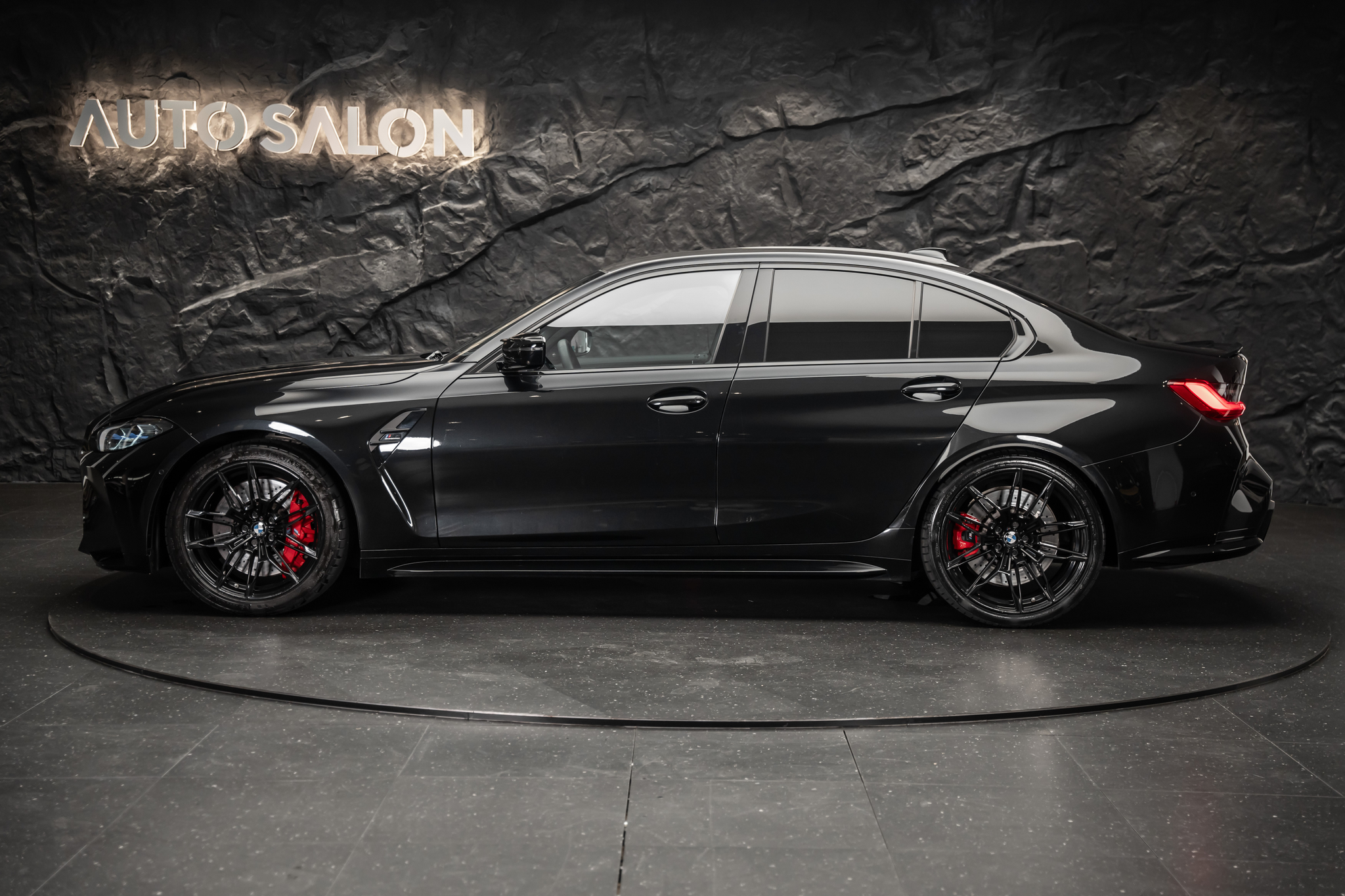 listing desktop thumbnail image 2