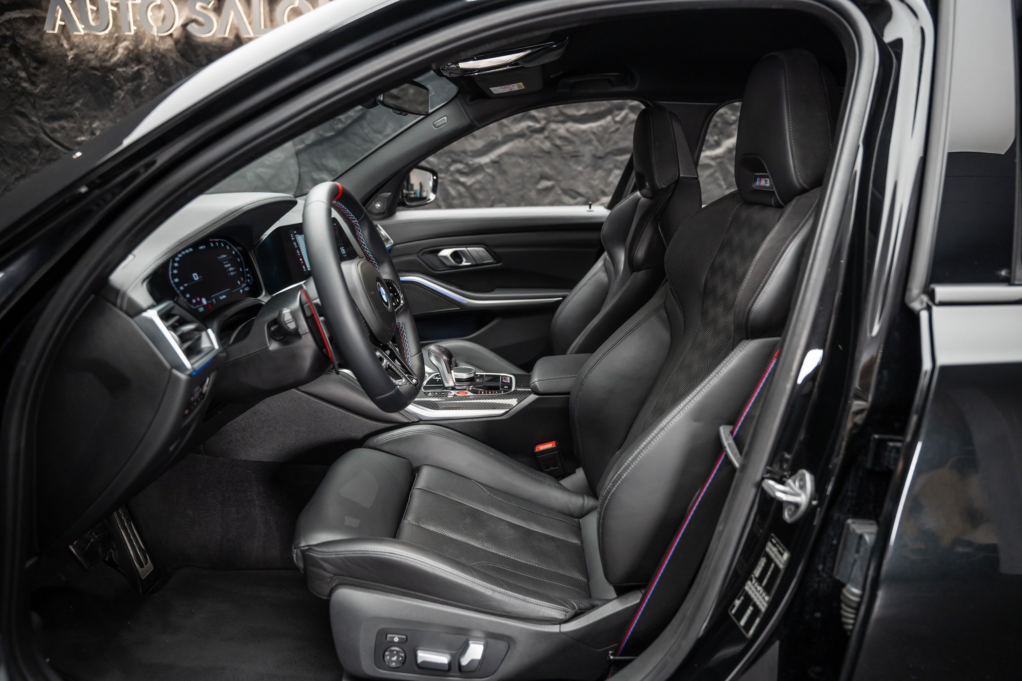 listing desktop thumbnail image 27