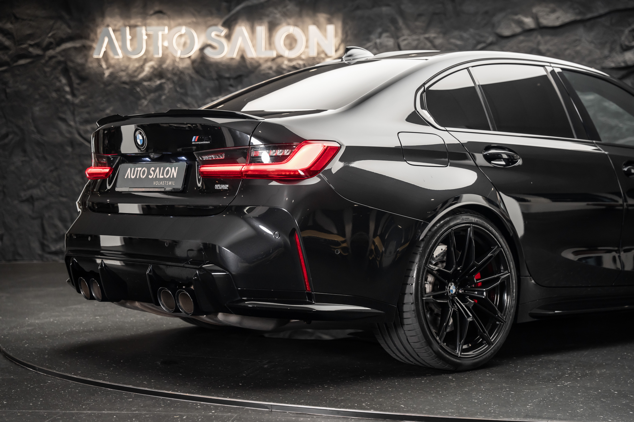 listing desktop thumbnail image 11