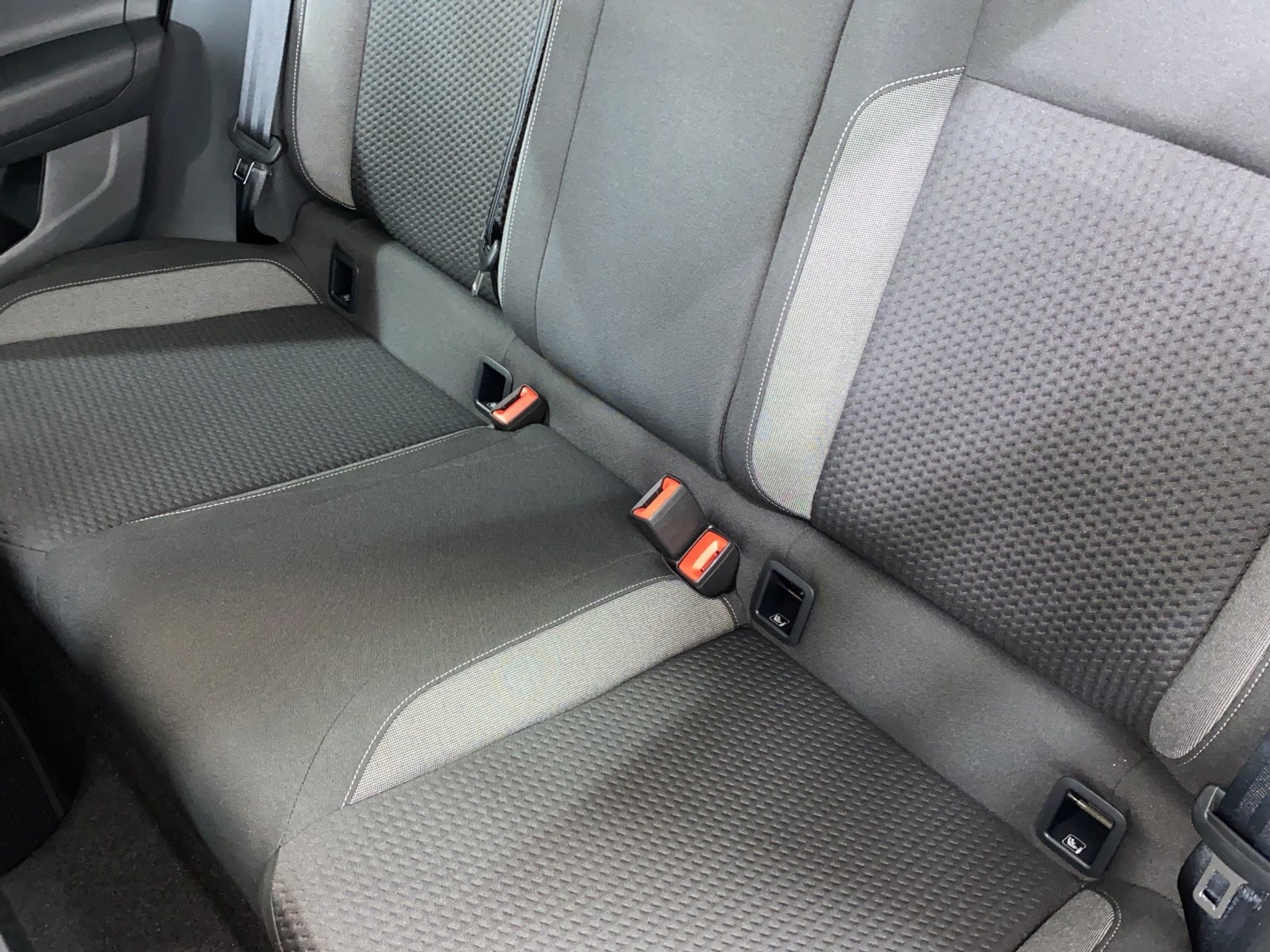 listing desktop thumbnail image 9