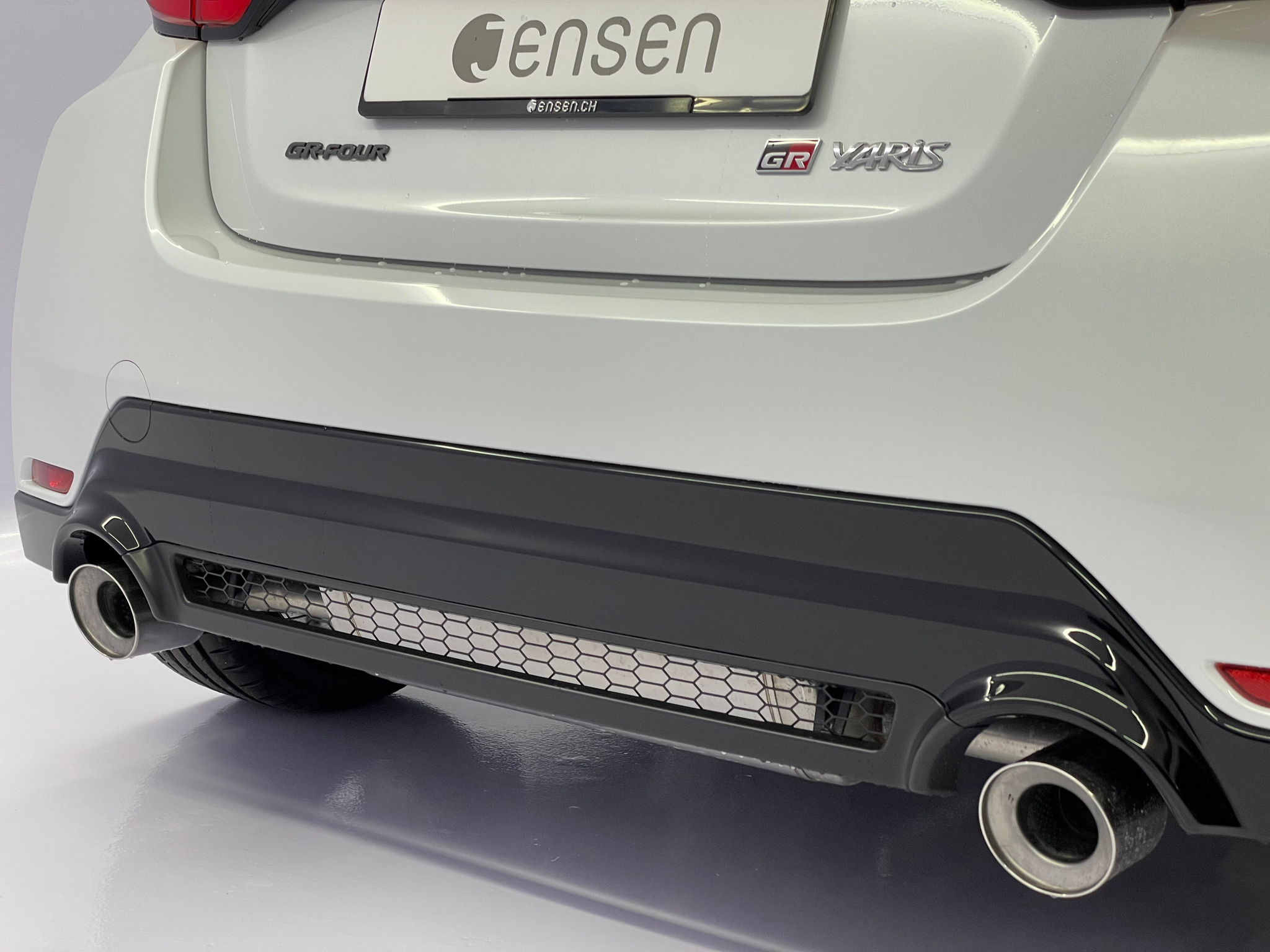 listing desktop thumbnail image 19