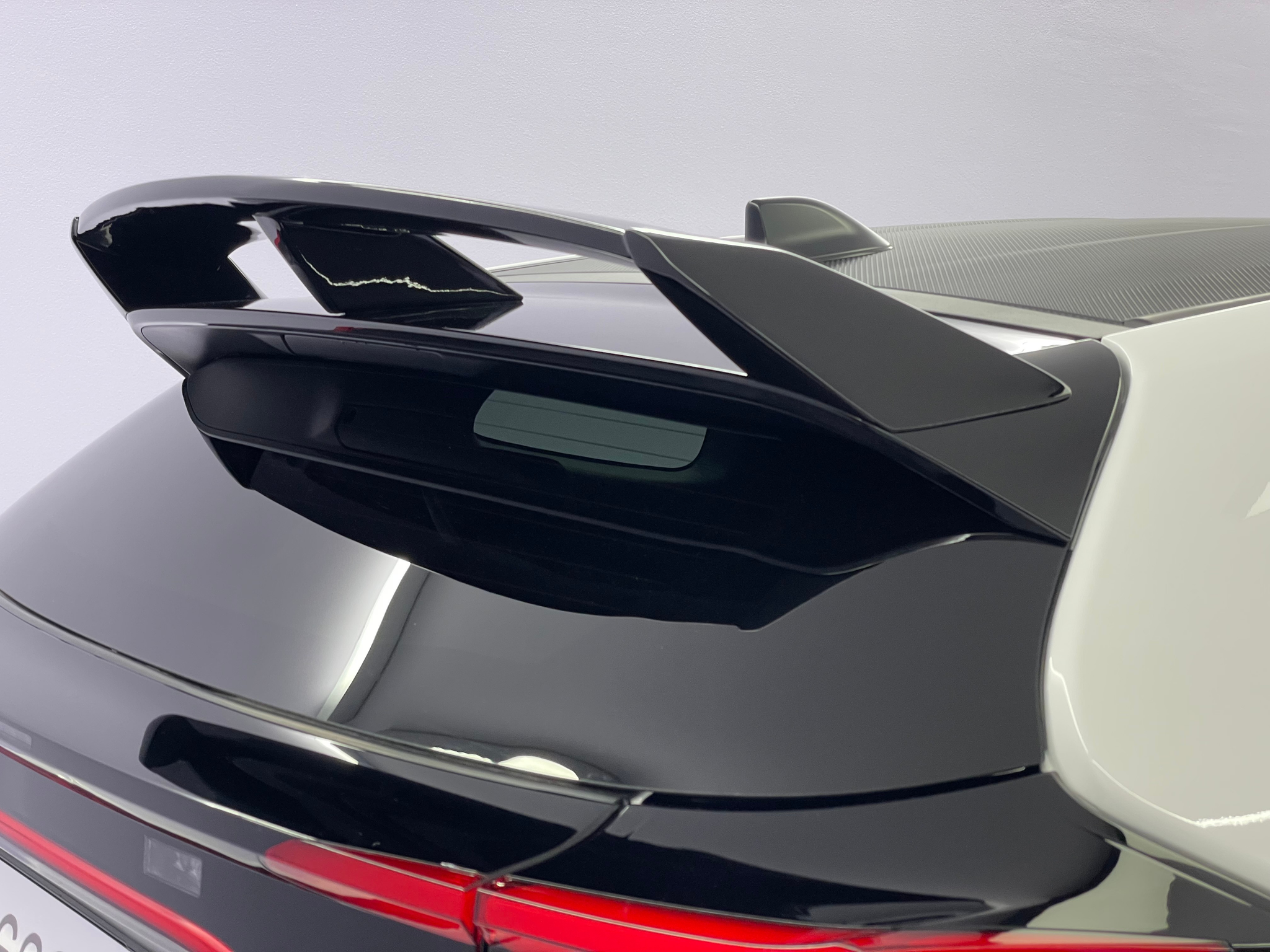 listing desktop thumbnail image 18