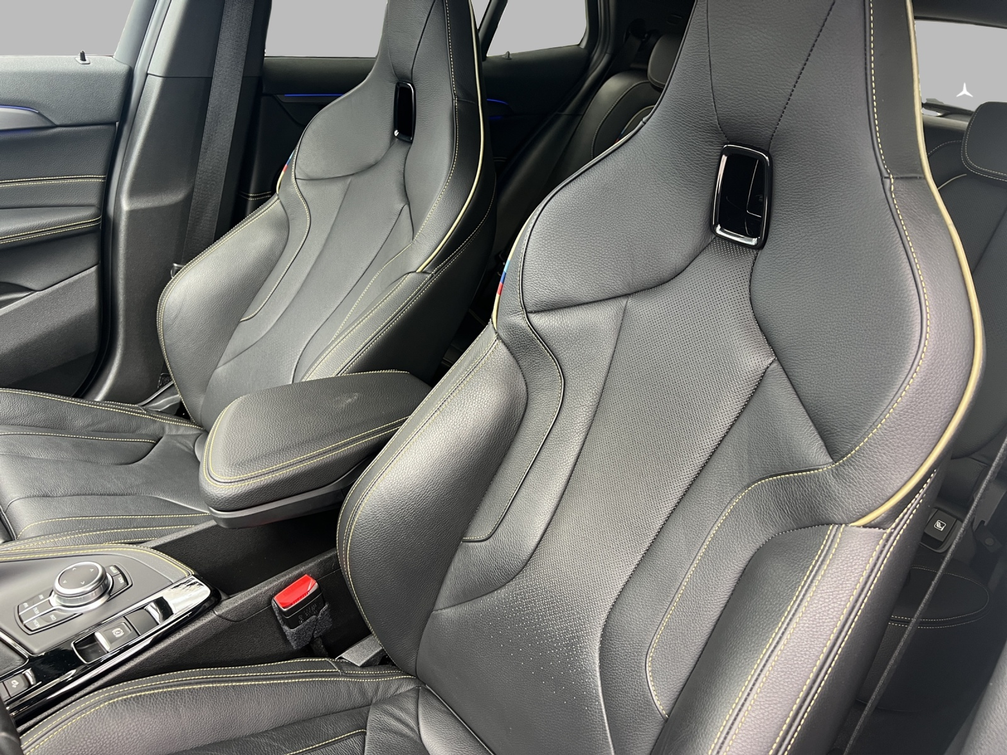 listing desktop thumbnail image 9