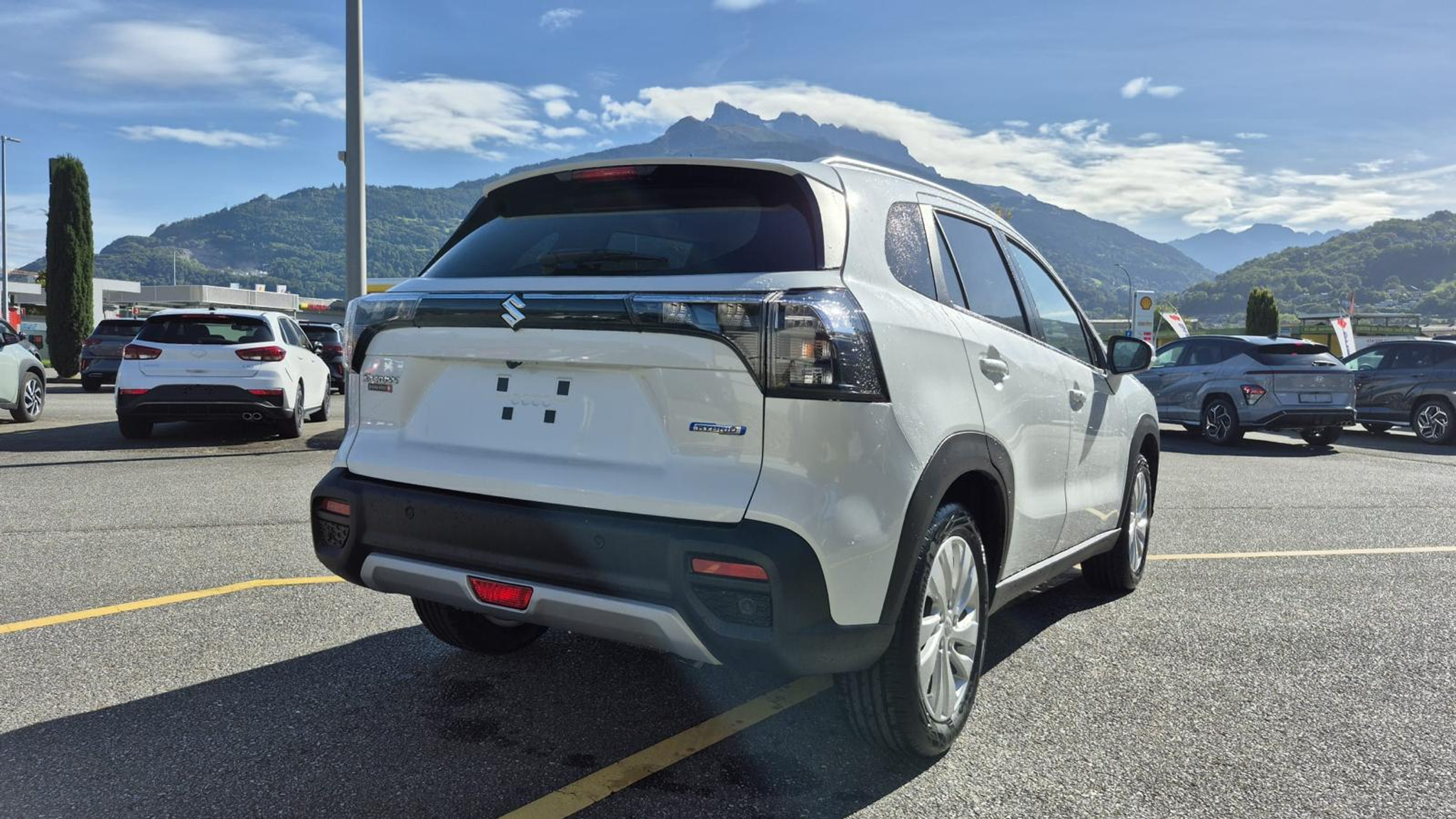 listing desktop thumbnail image 4