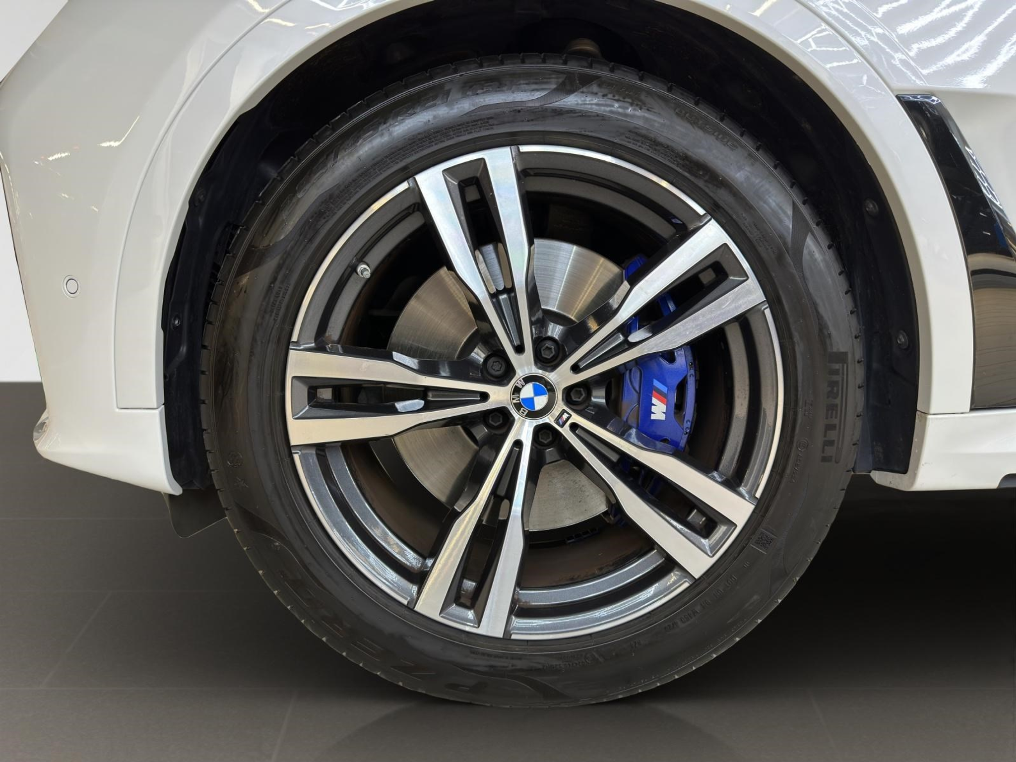 listing desktop thumbnail image 16