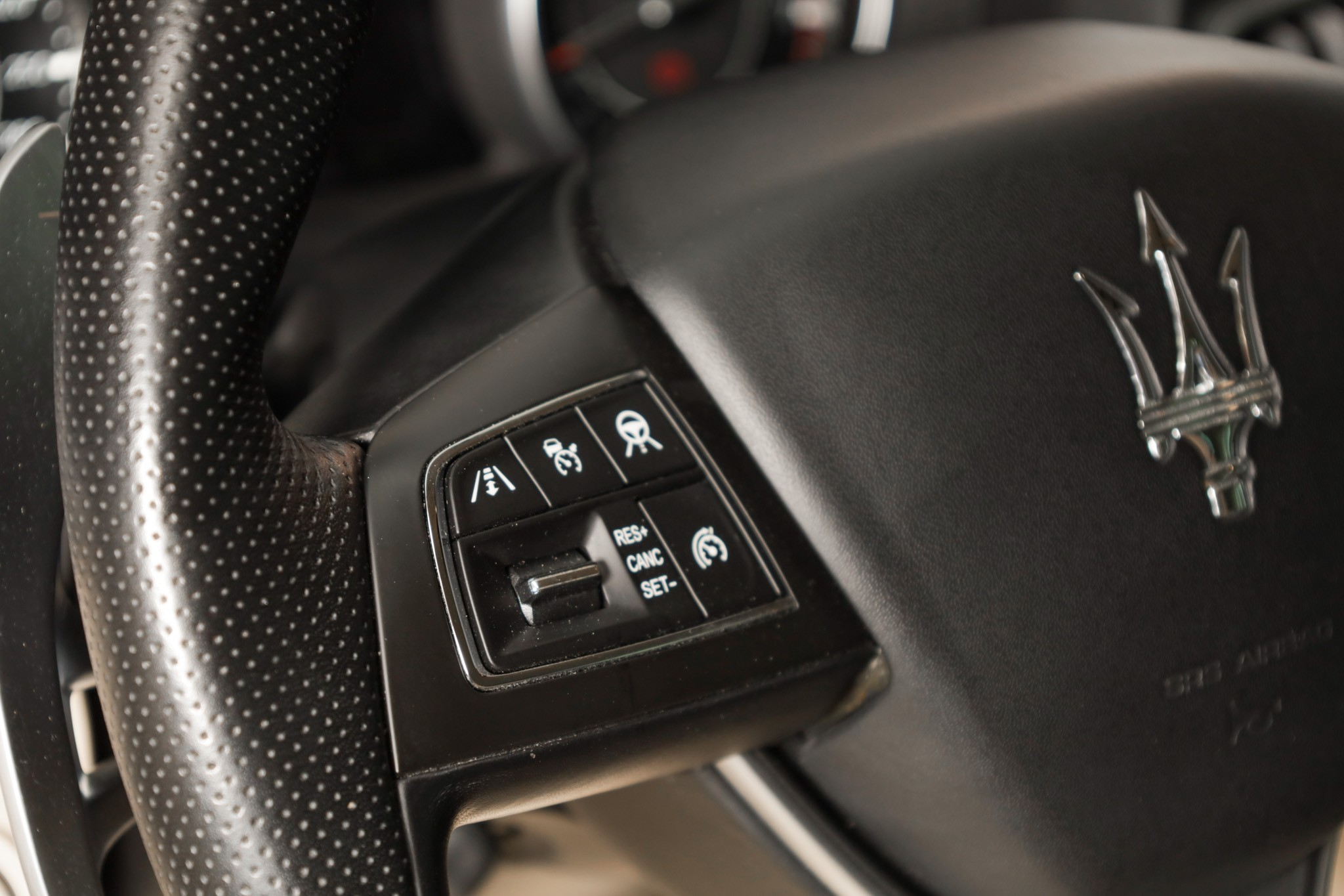 listing desktop thumbnail image 21