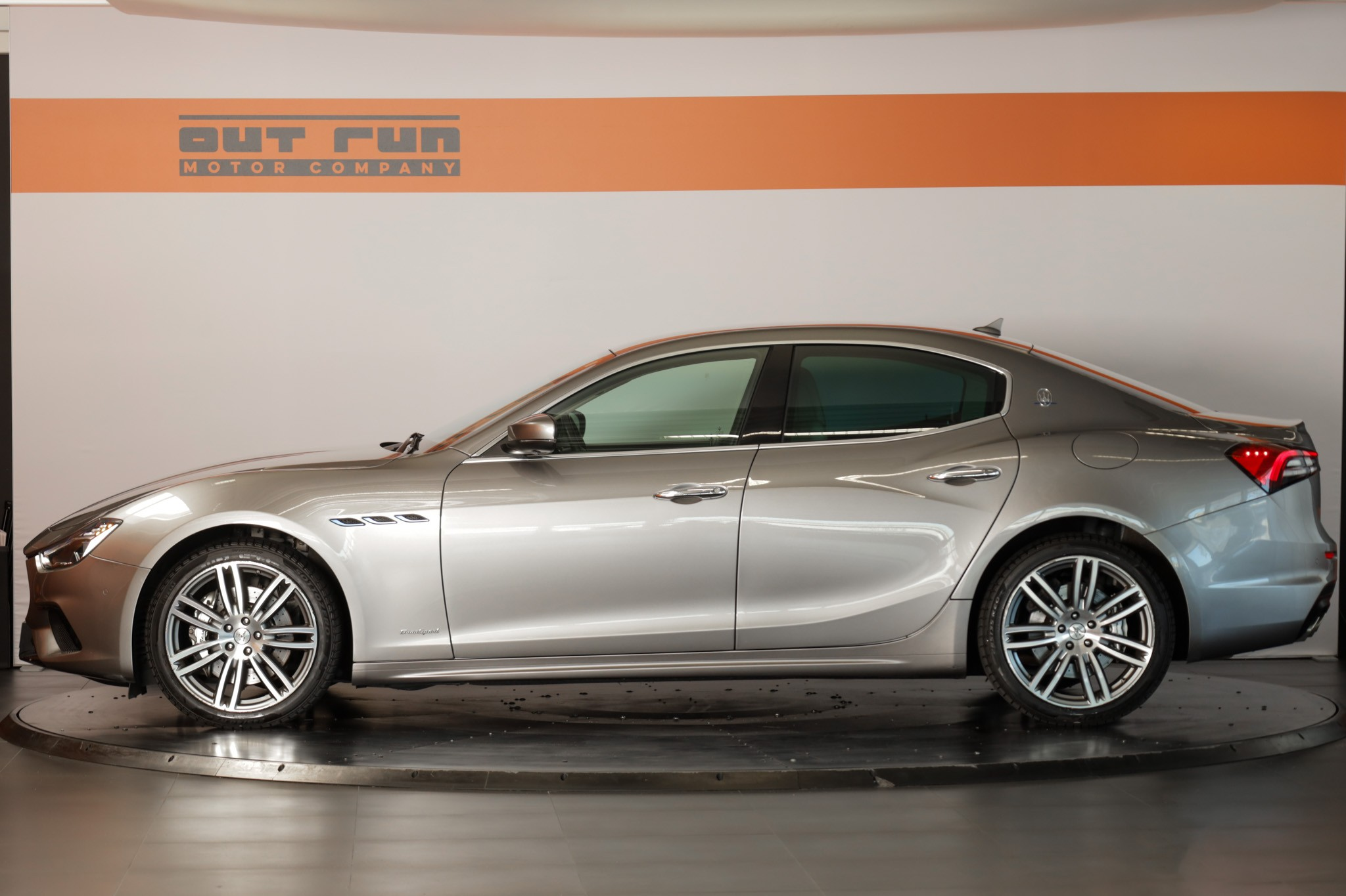 listing desktop thumbnail image 3