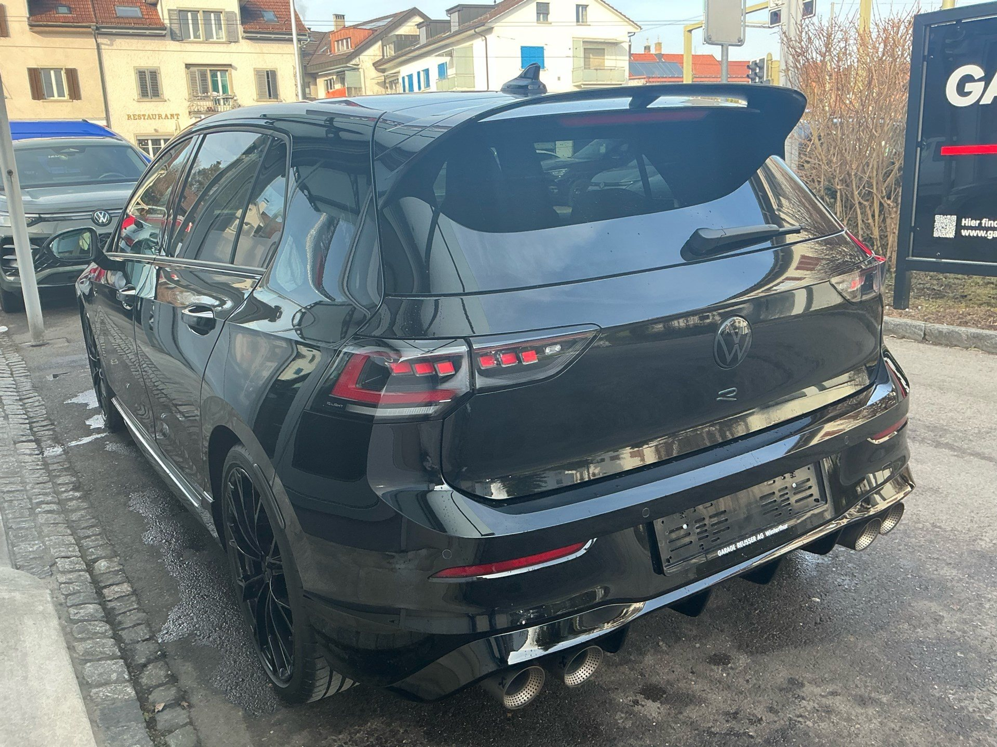 listing desktop thumbnail image 5