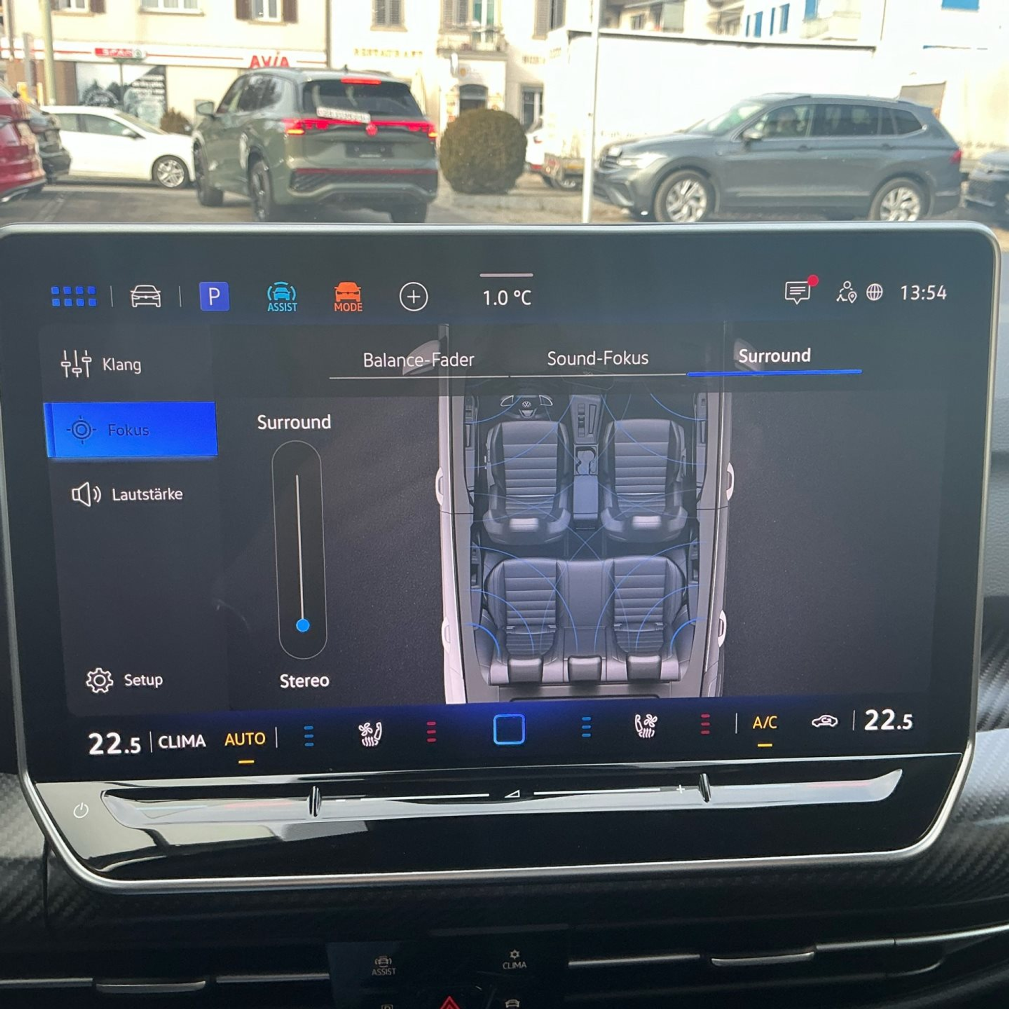 listing desktop thumbnail image 26