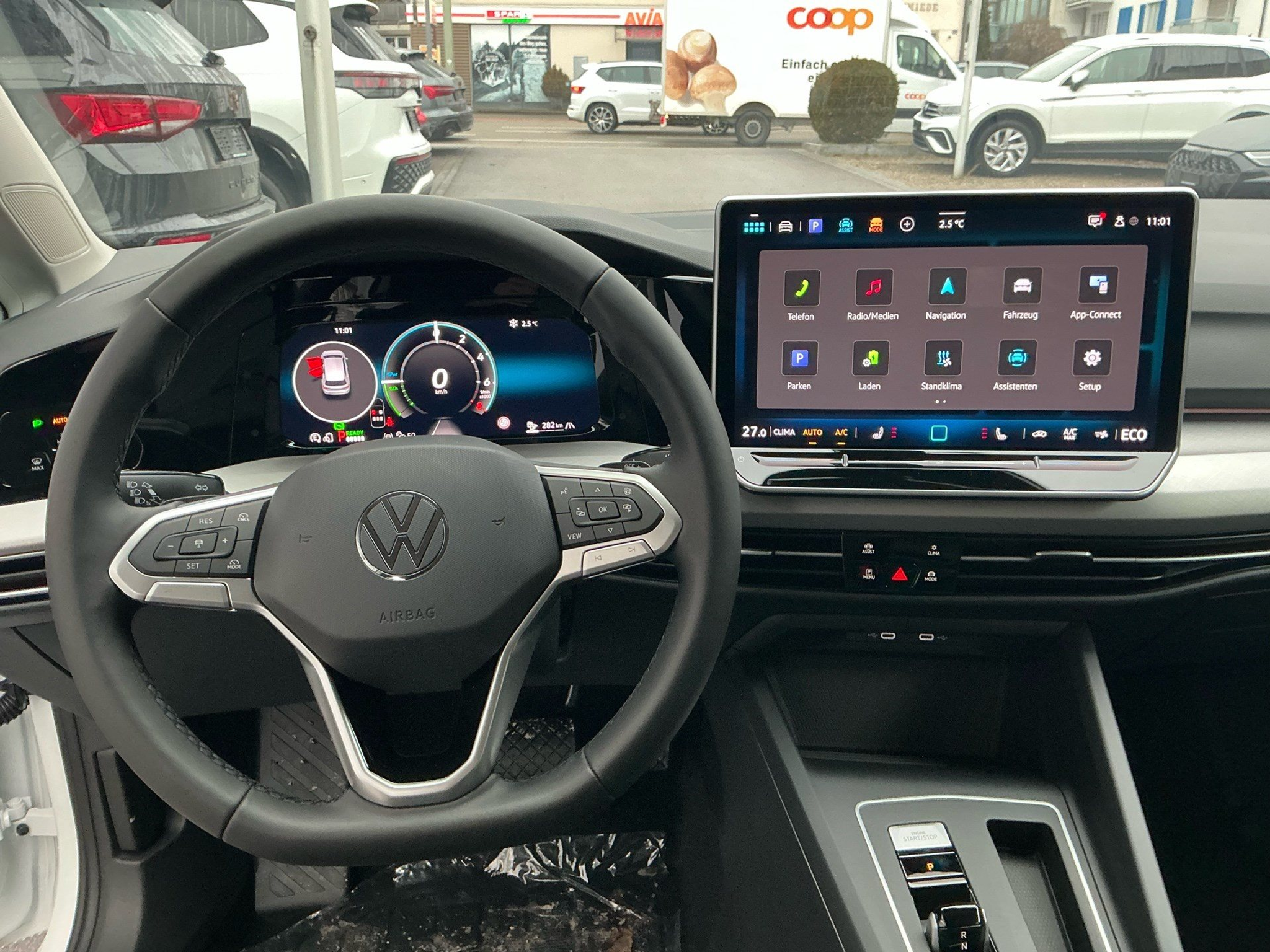 listing desktop thumbnail image 8