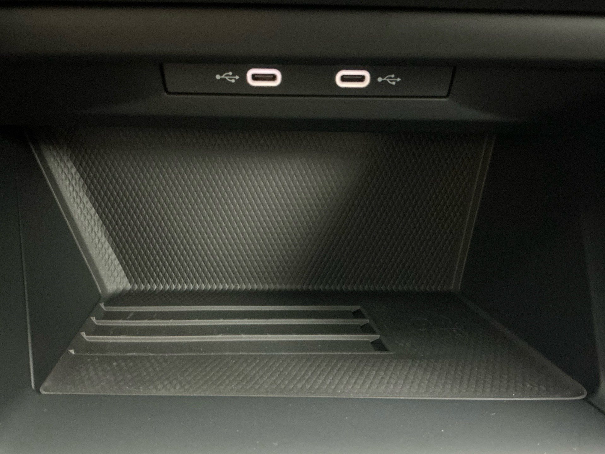 listing desktop thumbnail image 25