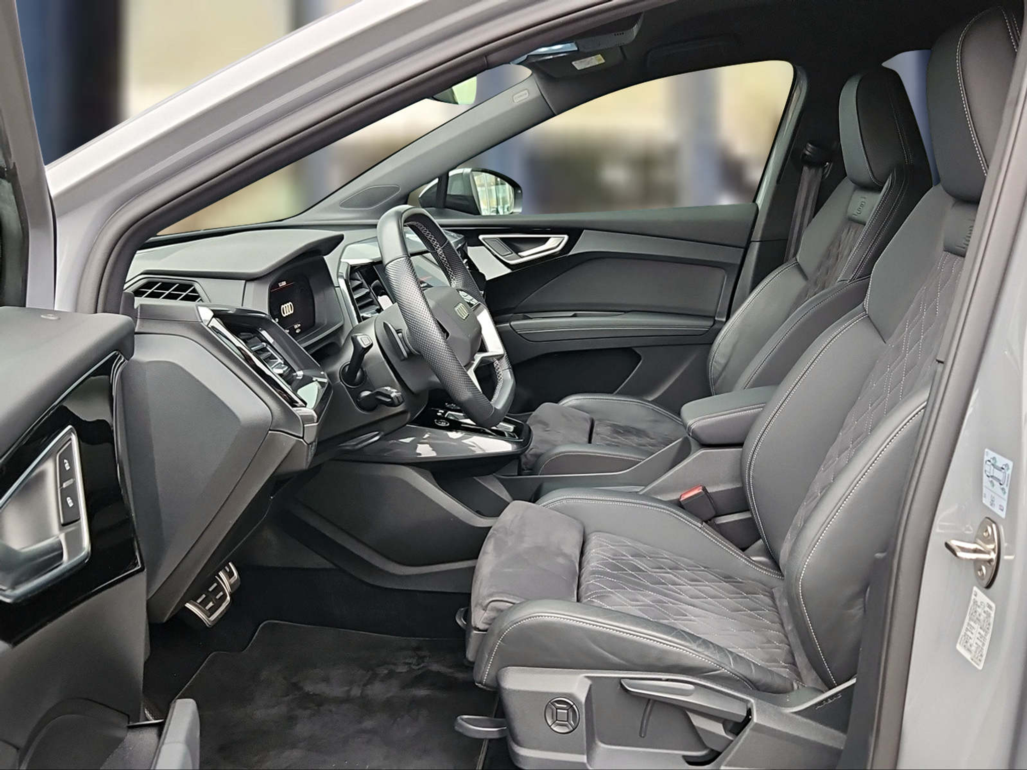 listing desktop thumbnail image 8