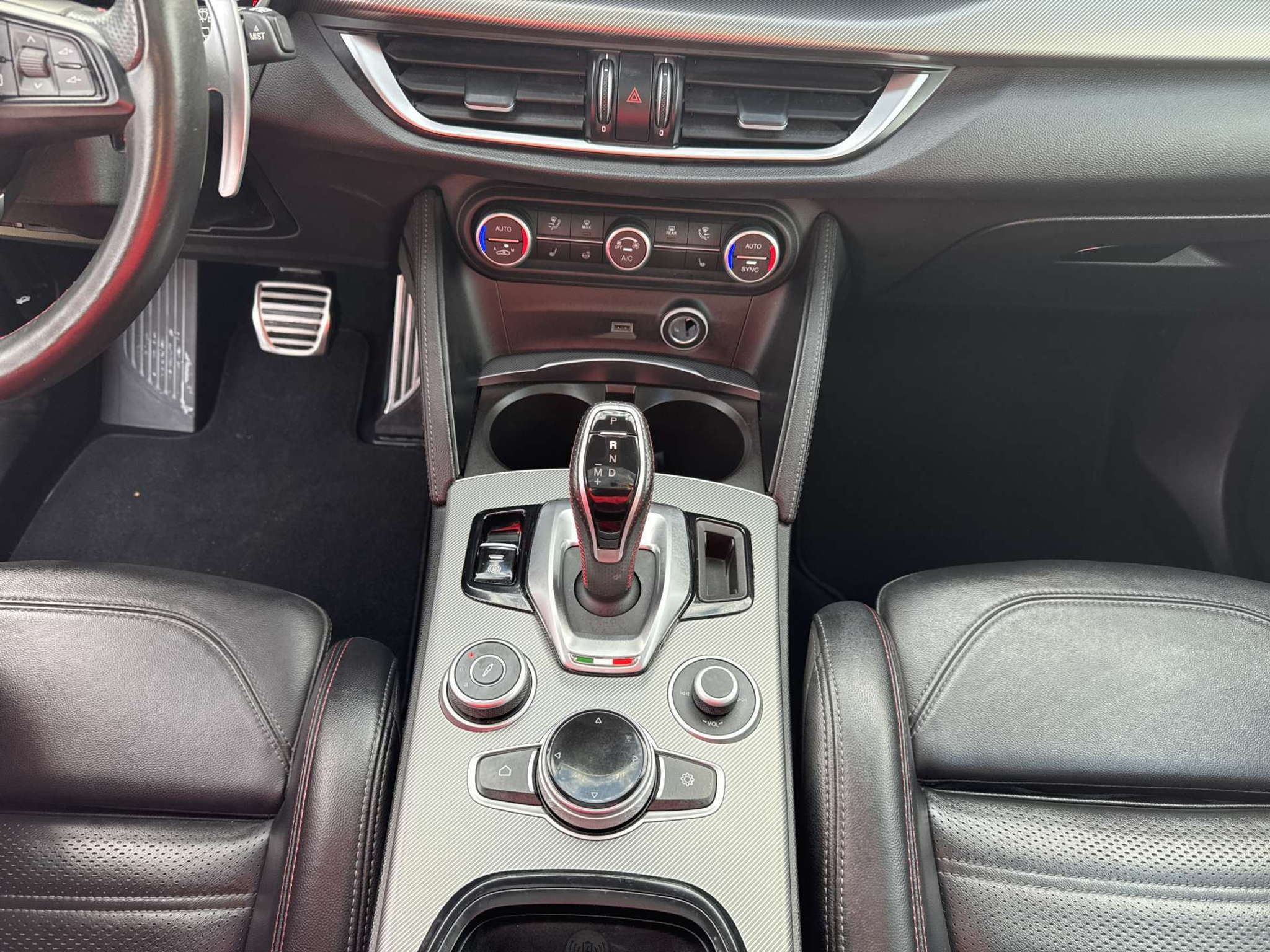 listing desktop thumbnail image 11