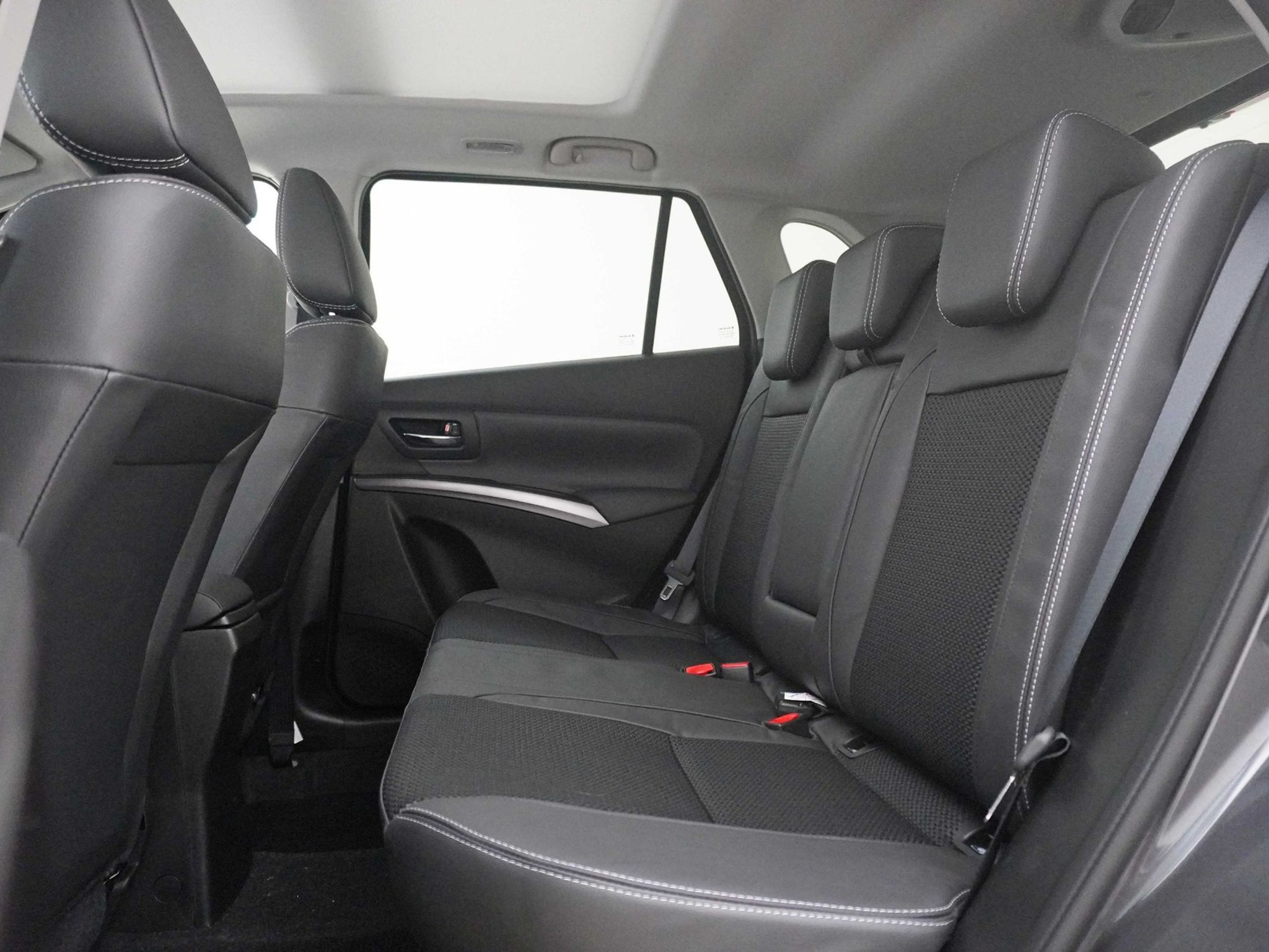 listing desktop thumbnail image 16