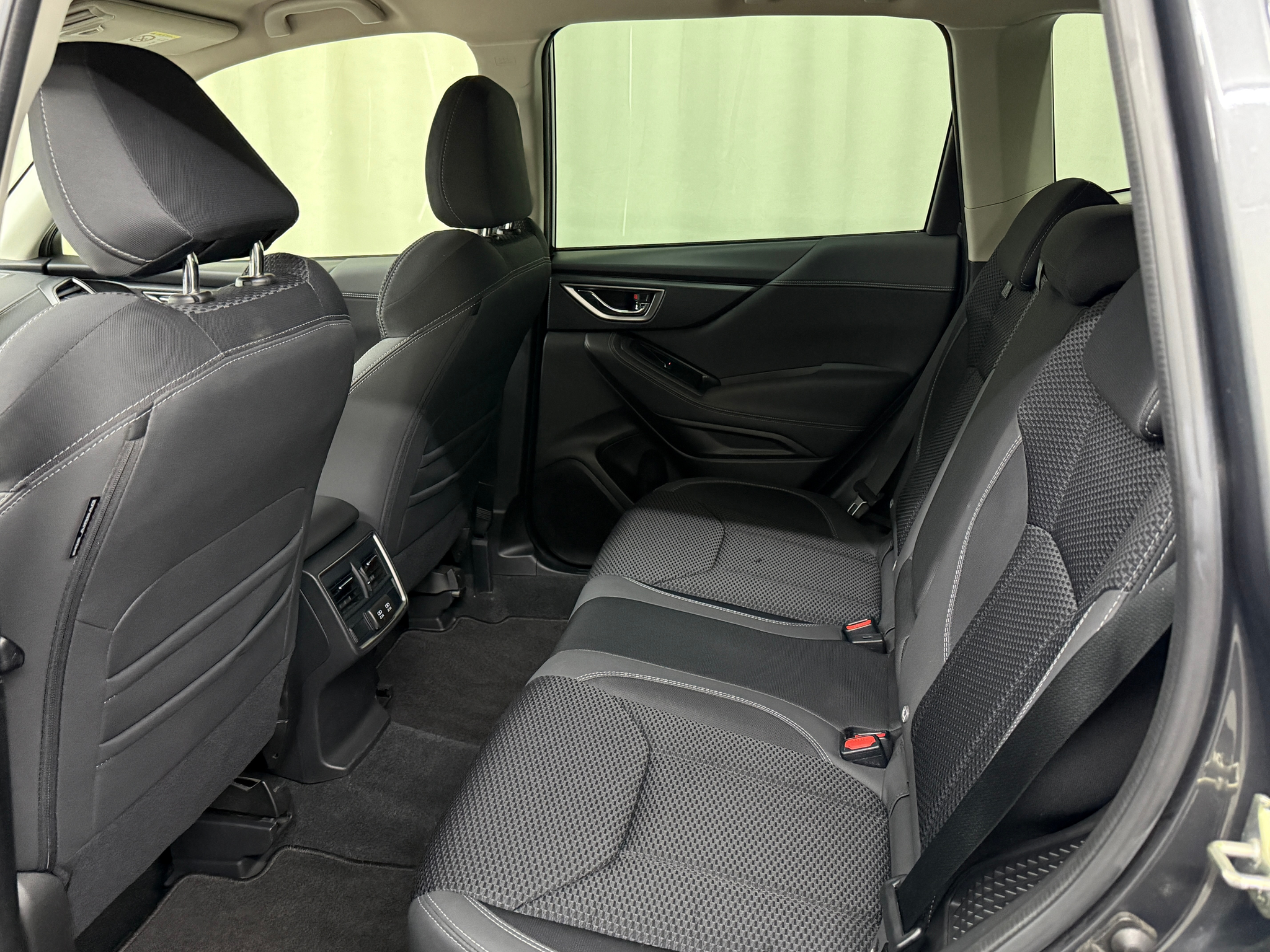 listing desktop thumbnail image 14