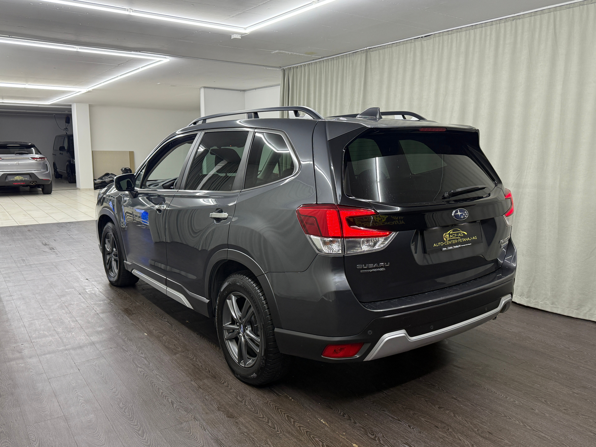 listing desktop thumbnail image 5