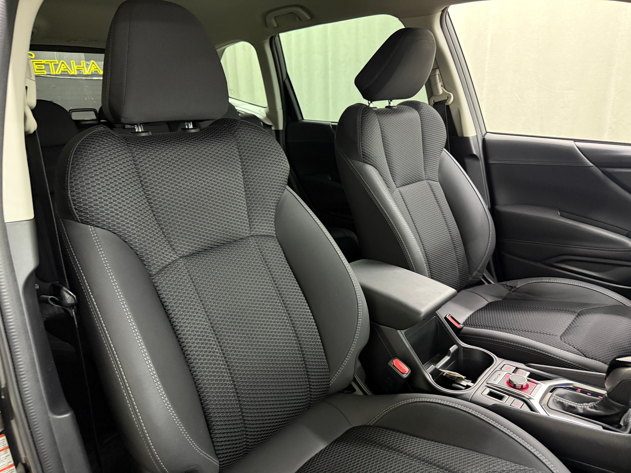 listing desktop thumbnail image 13