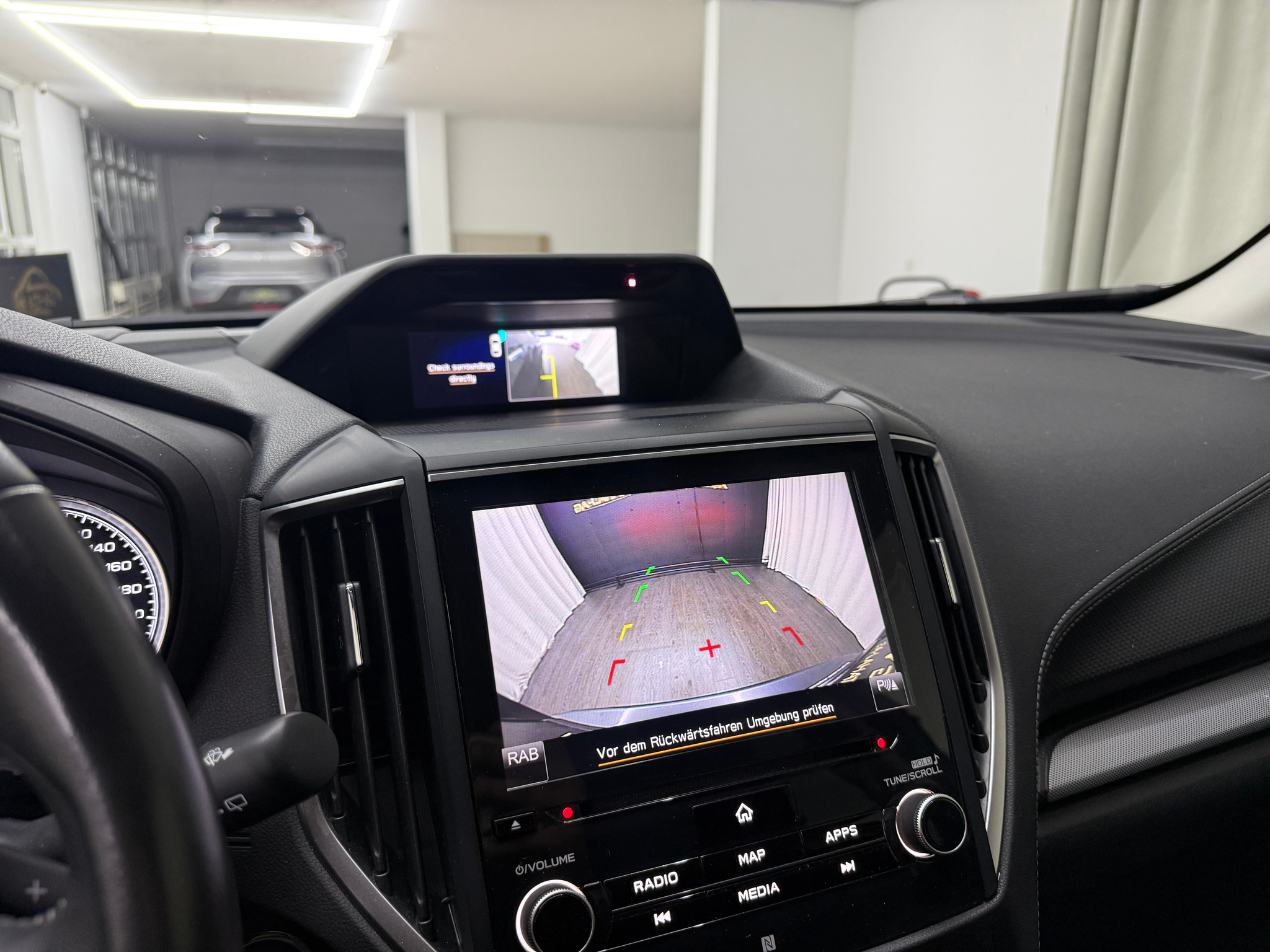 listing desktop thumbnail image 12