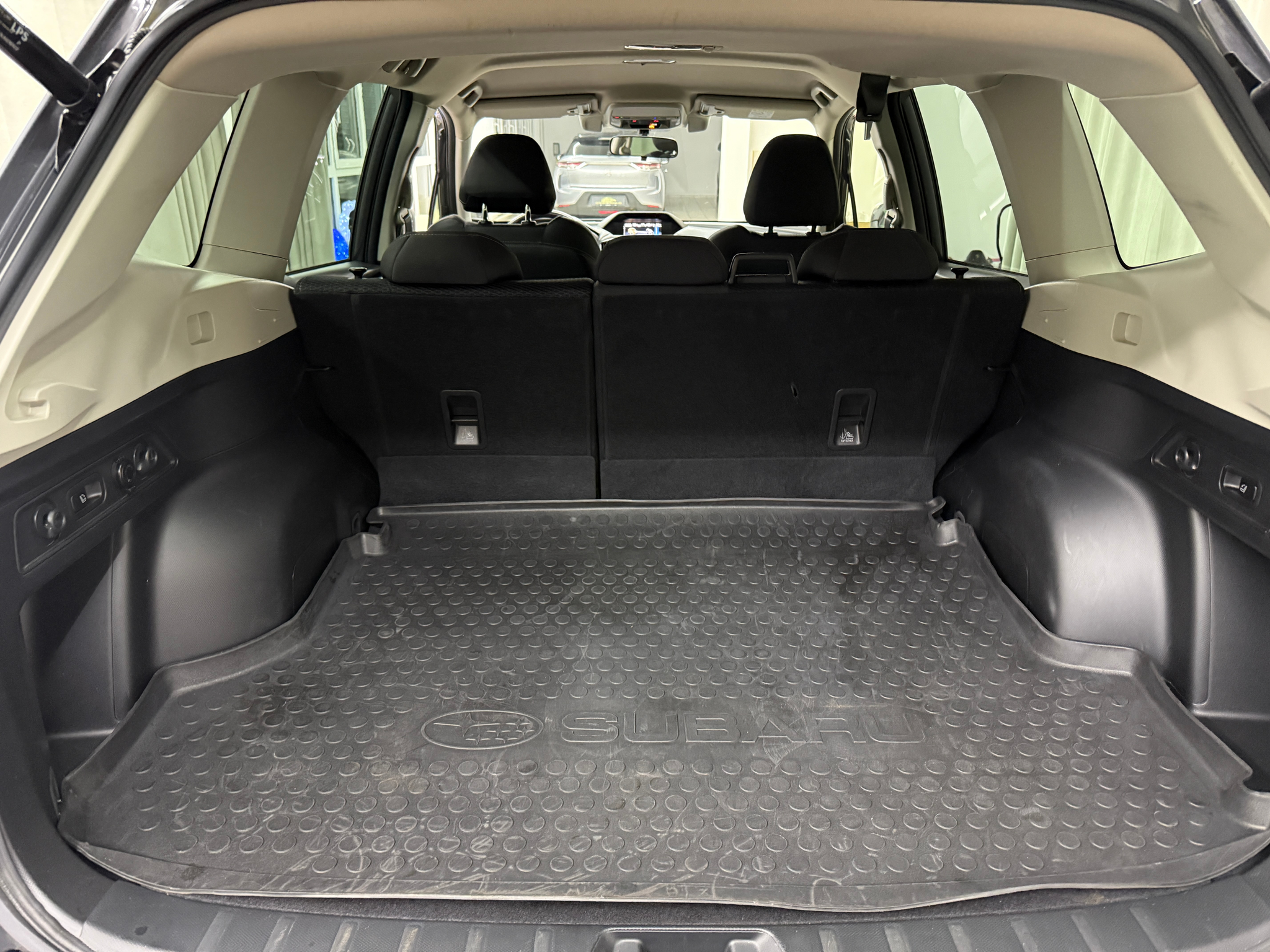 listing desktop thumbnail image 16