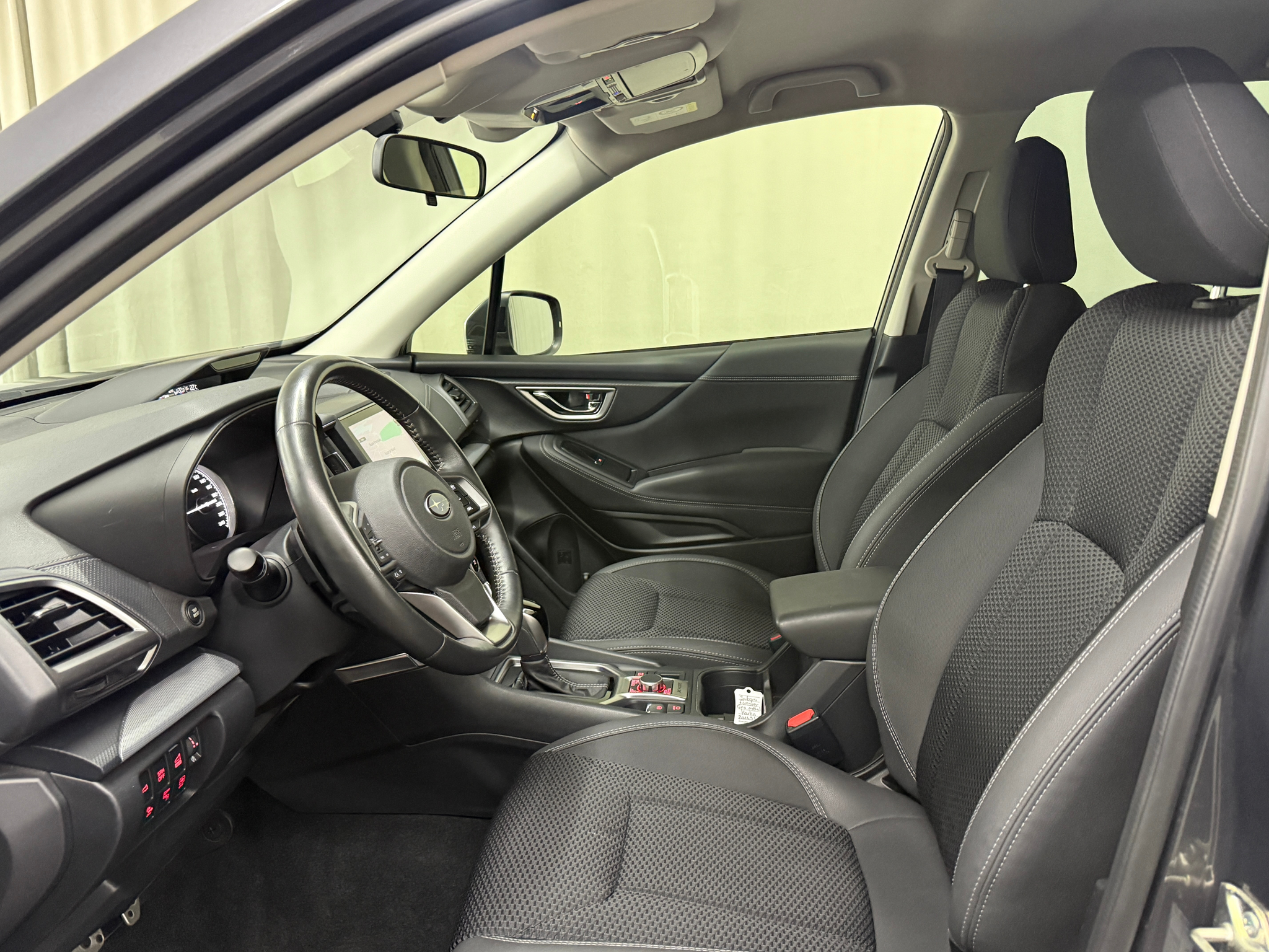 listing desktop thumbnail image 6