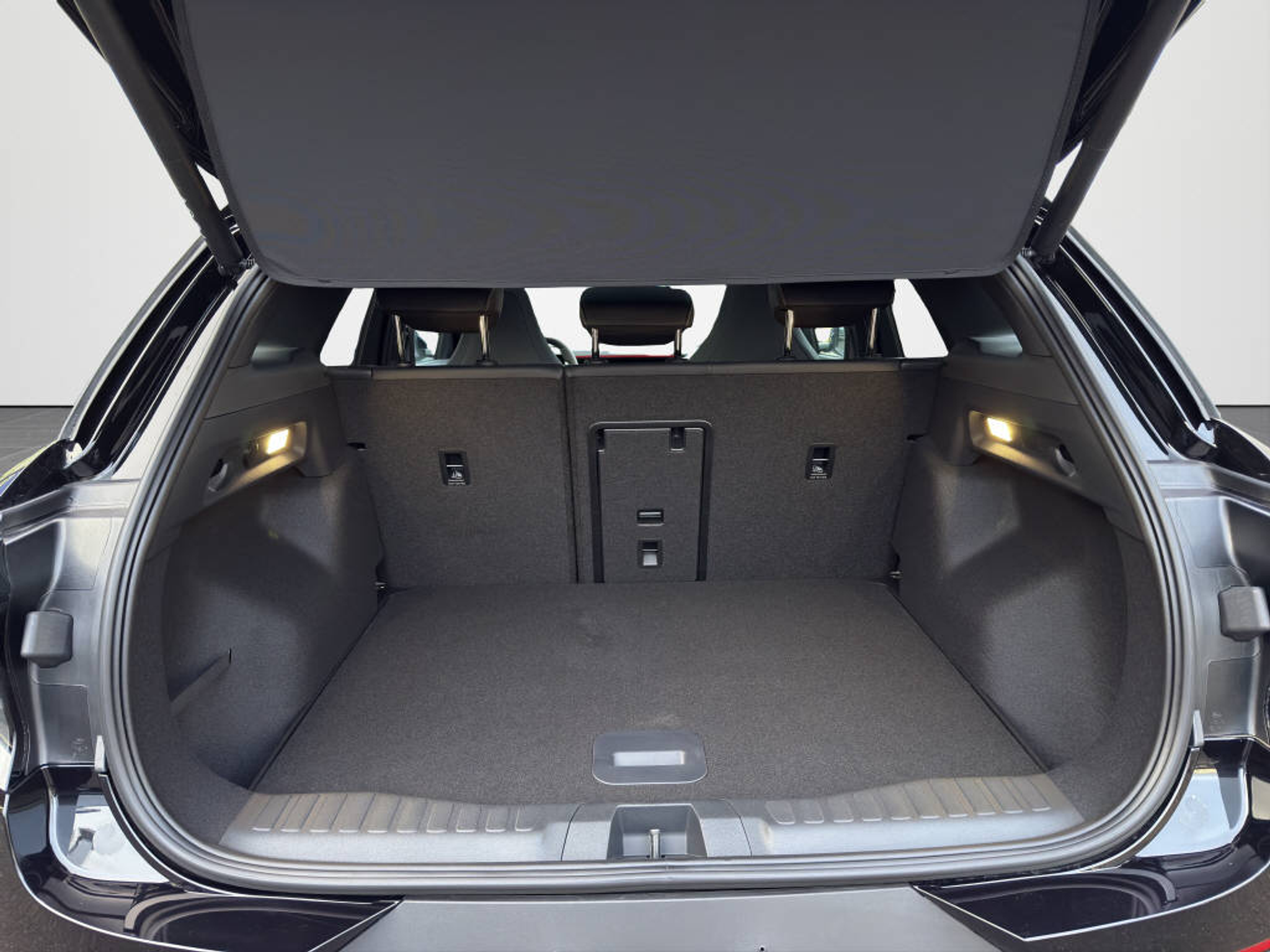 listing desktop thumbnail image 15