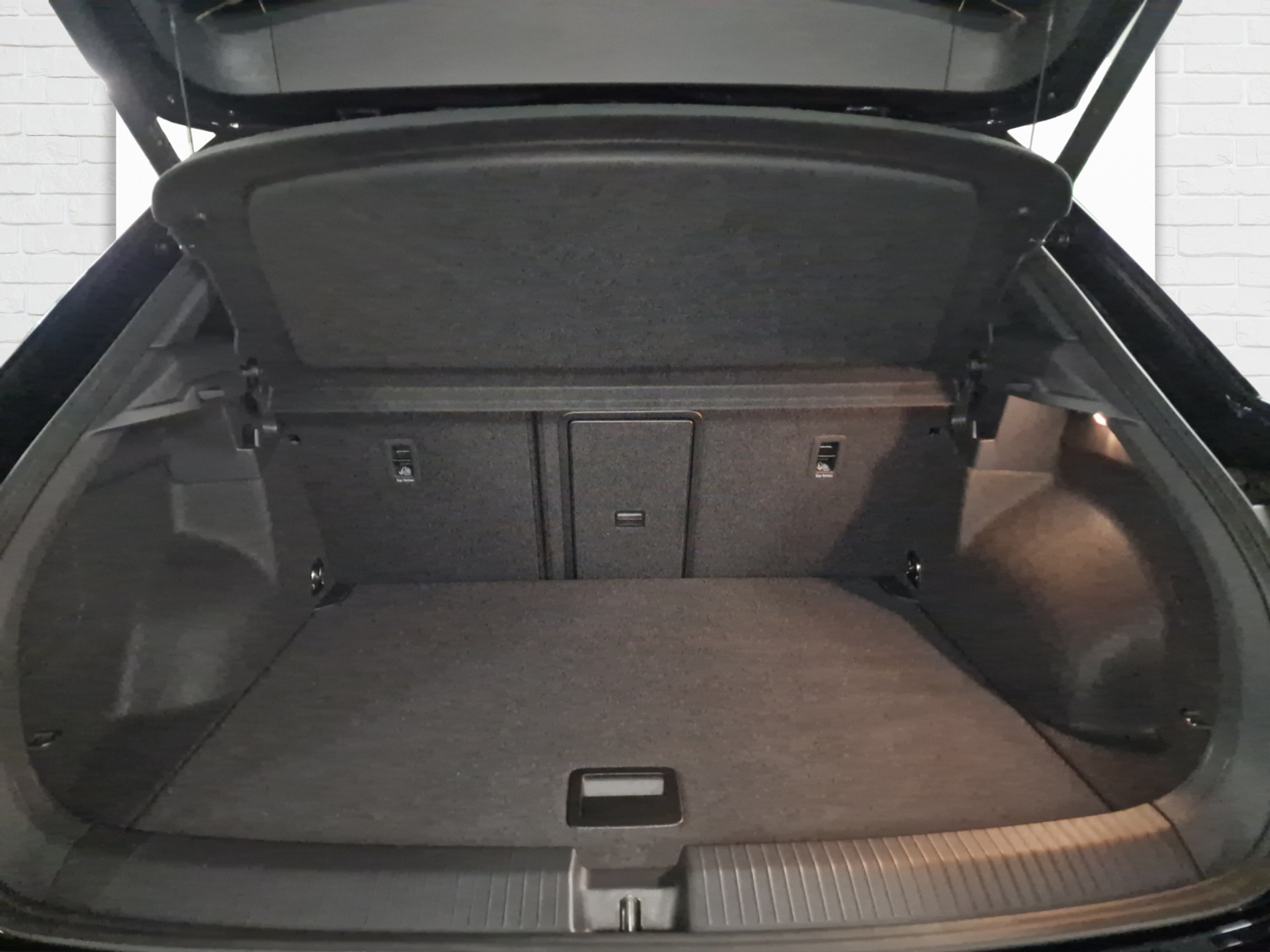 listing desktop thumbnail image 9