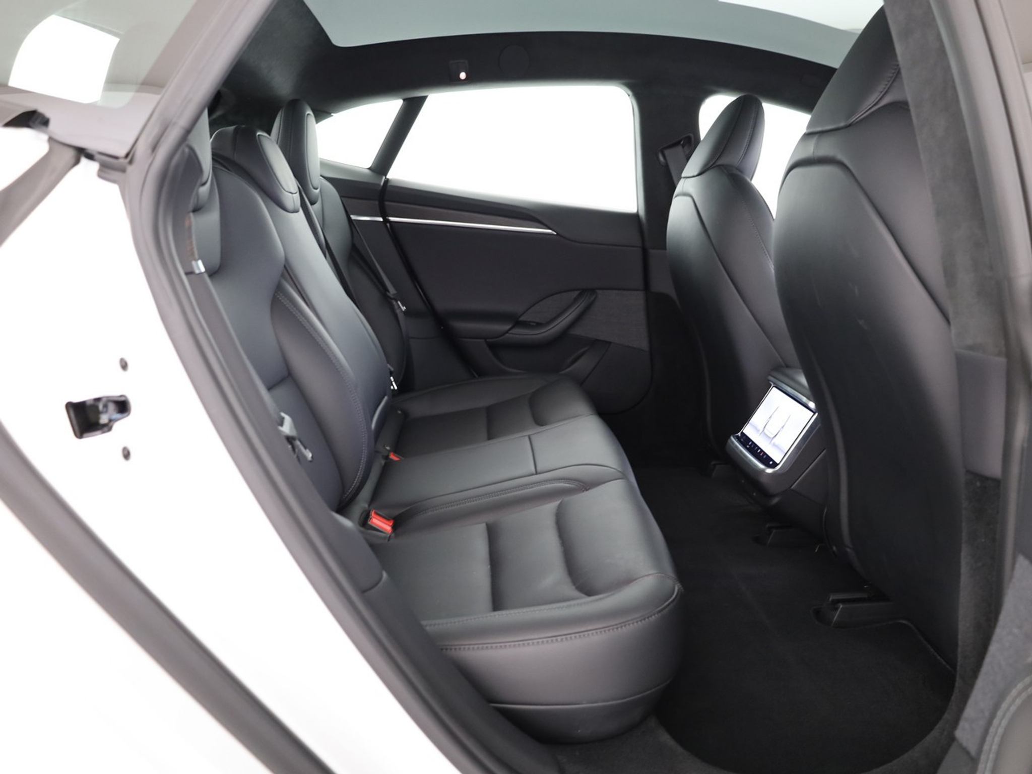 listing desktop thumbnail image 9