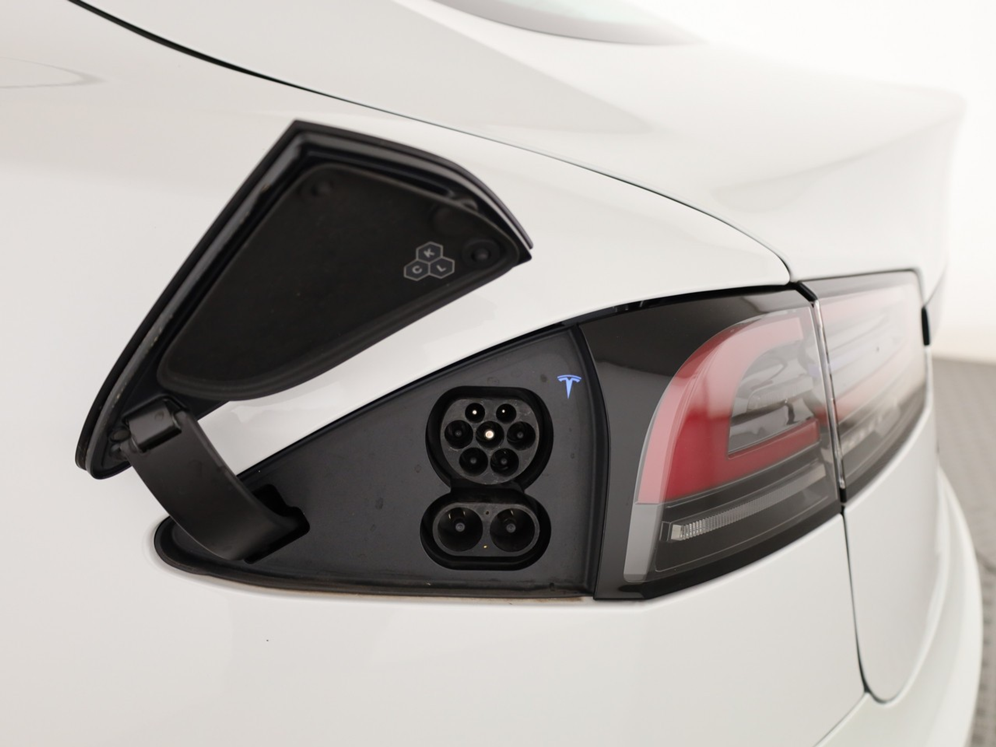 listing desktop thumbnail image 12