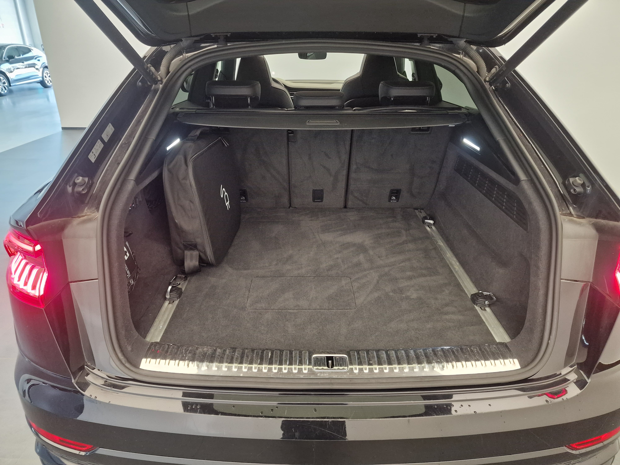 listing desktop thumbnail image 14