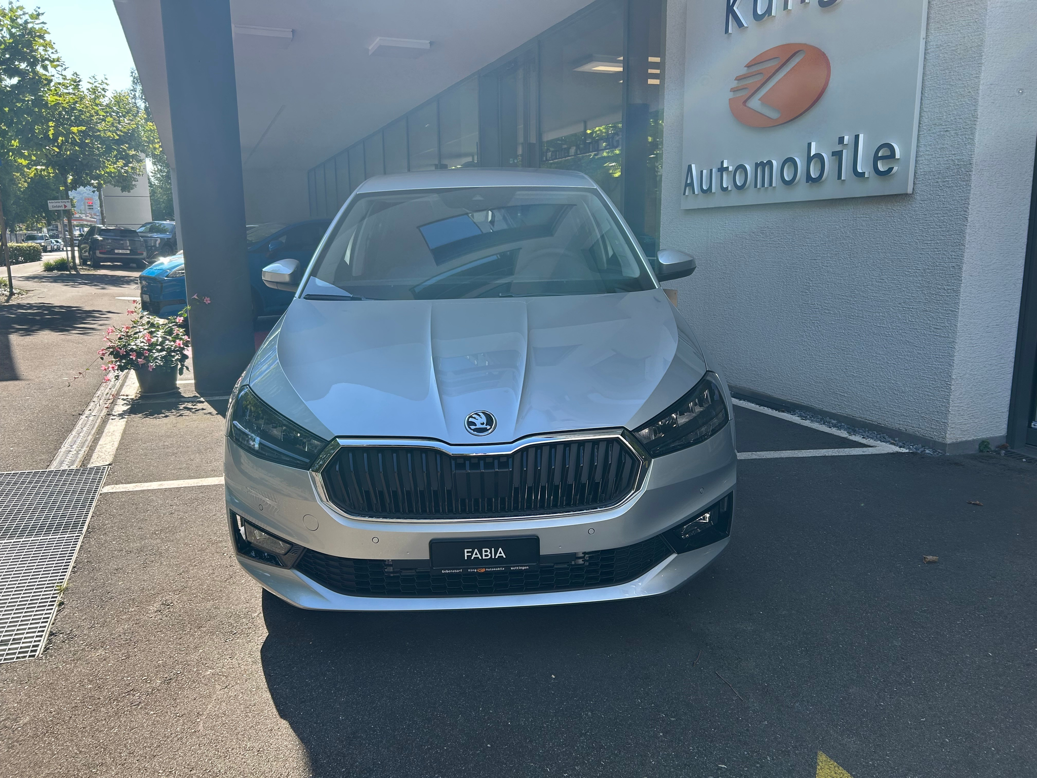 listing desktop thumbnail image 13