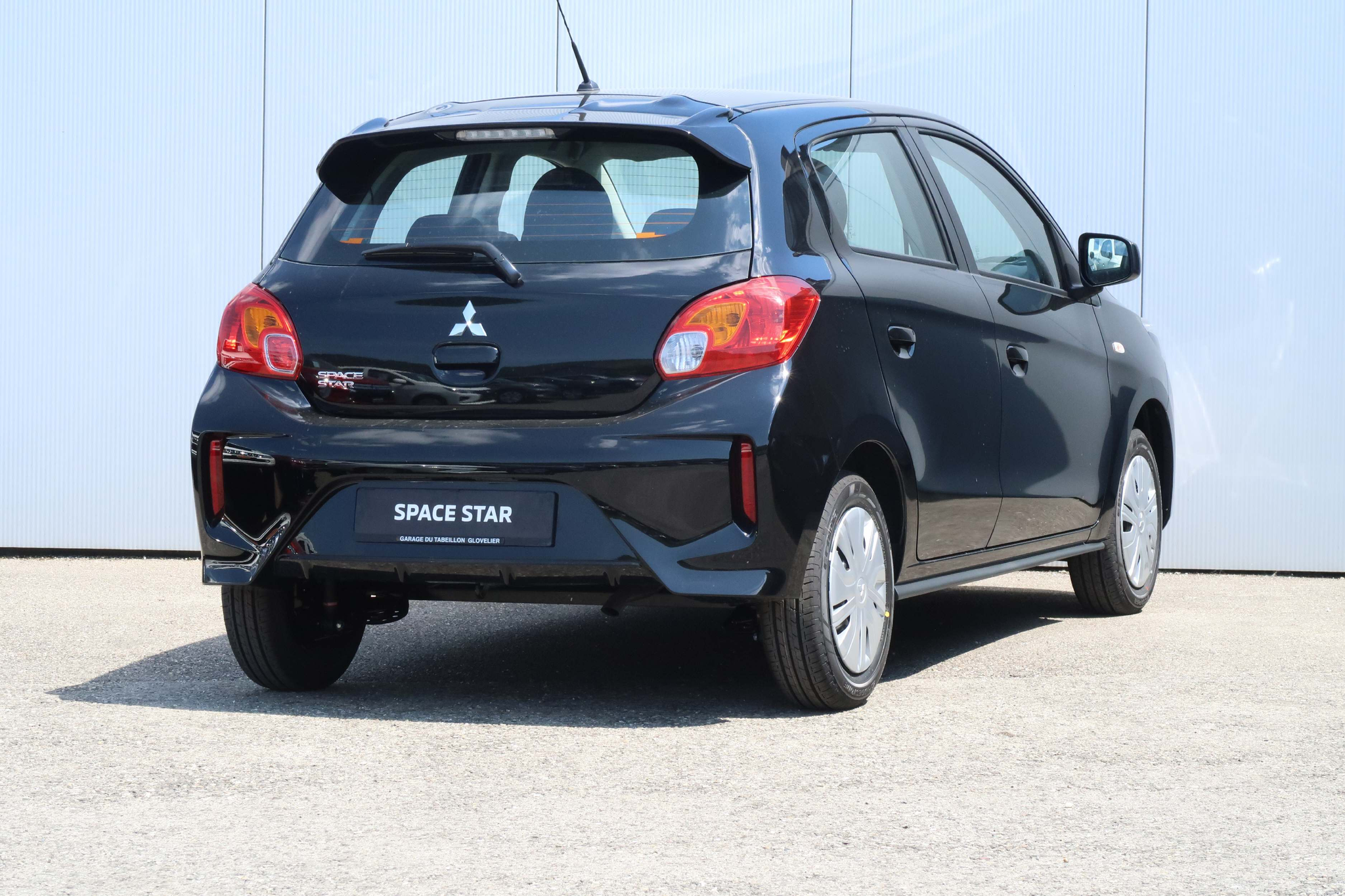 listing desktop thumbnail image 2