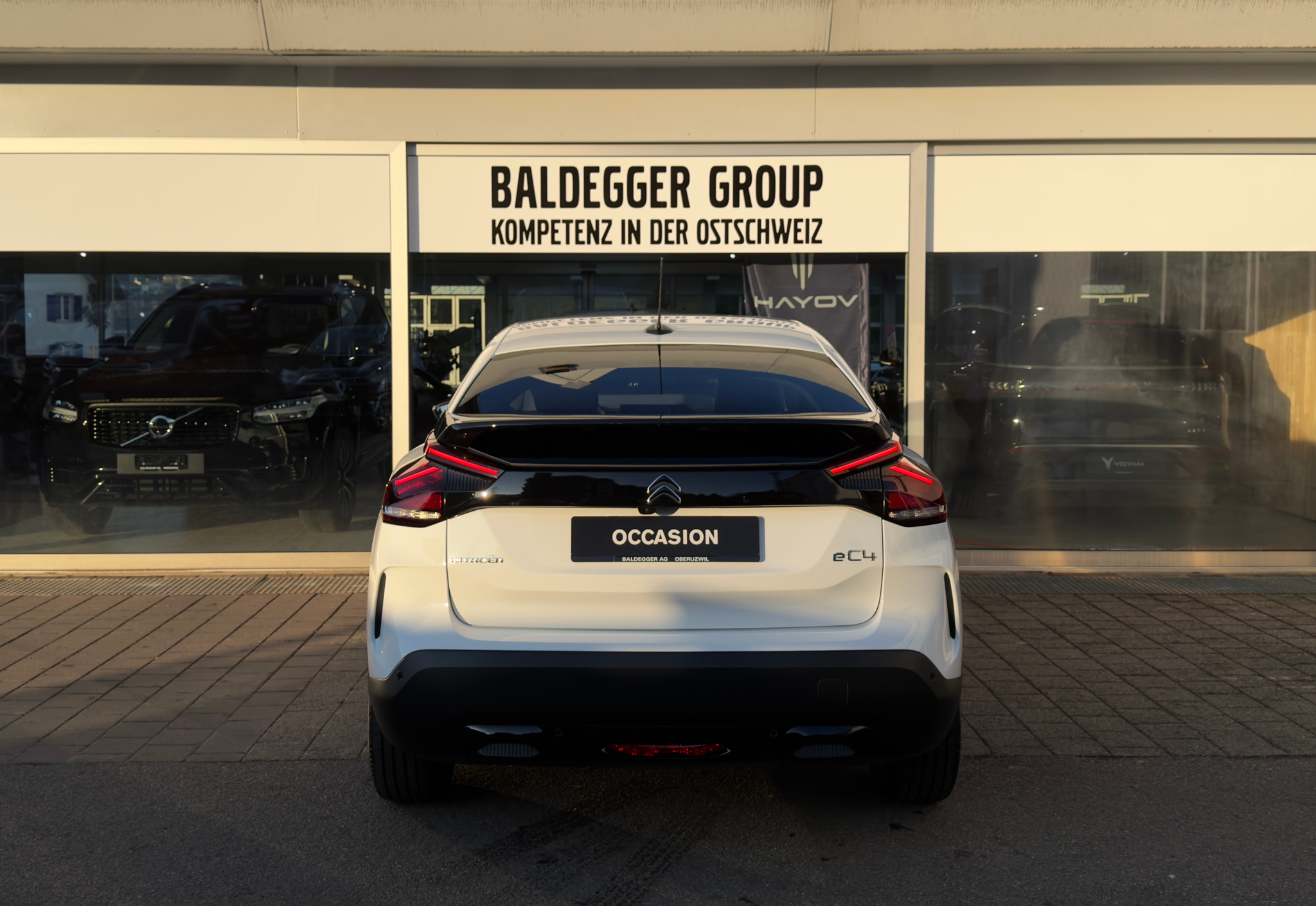 listing desktop thumbnail image 7