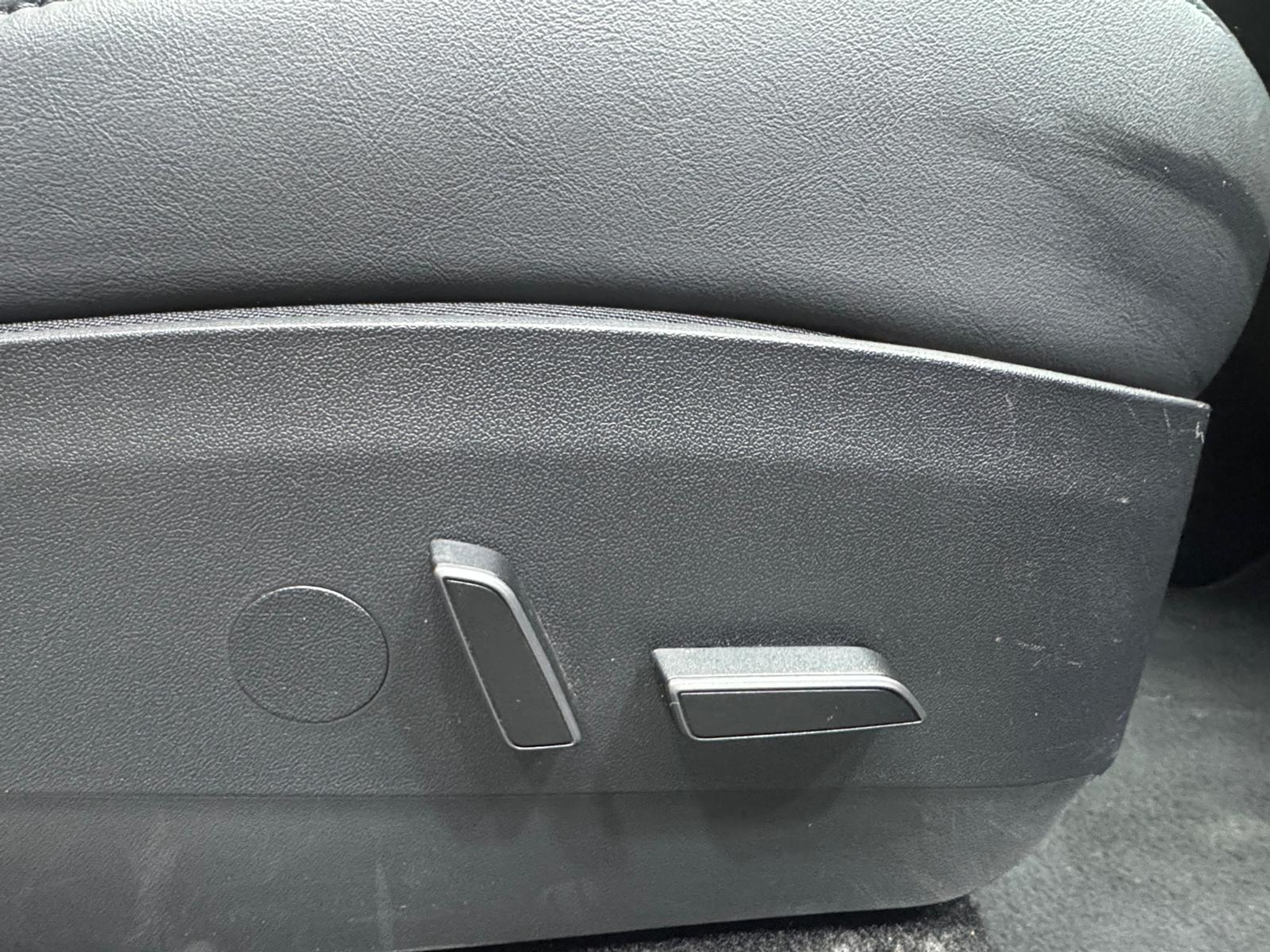 listing desktop thumbnail image 20