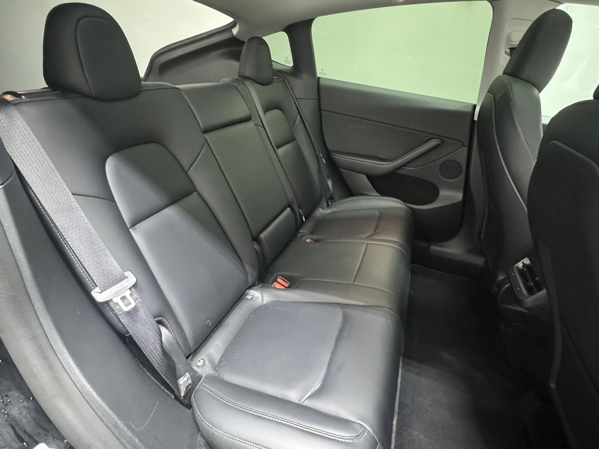 listing desktop thumbnail image 9