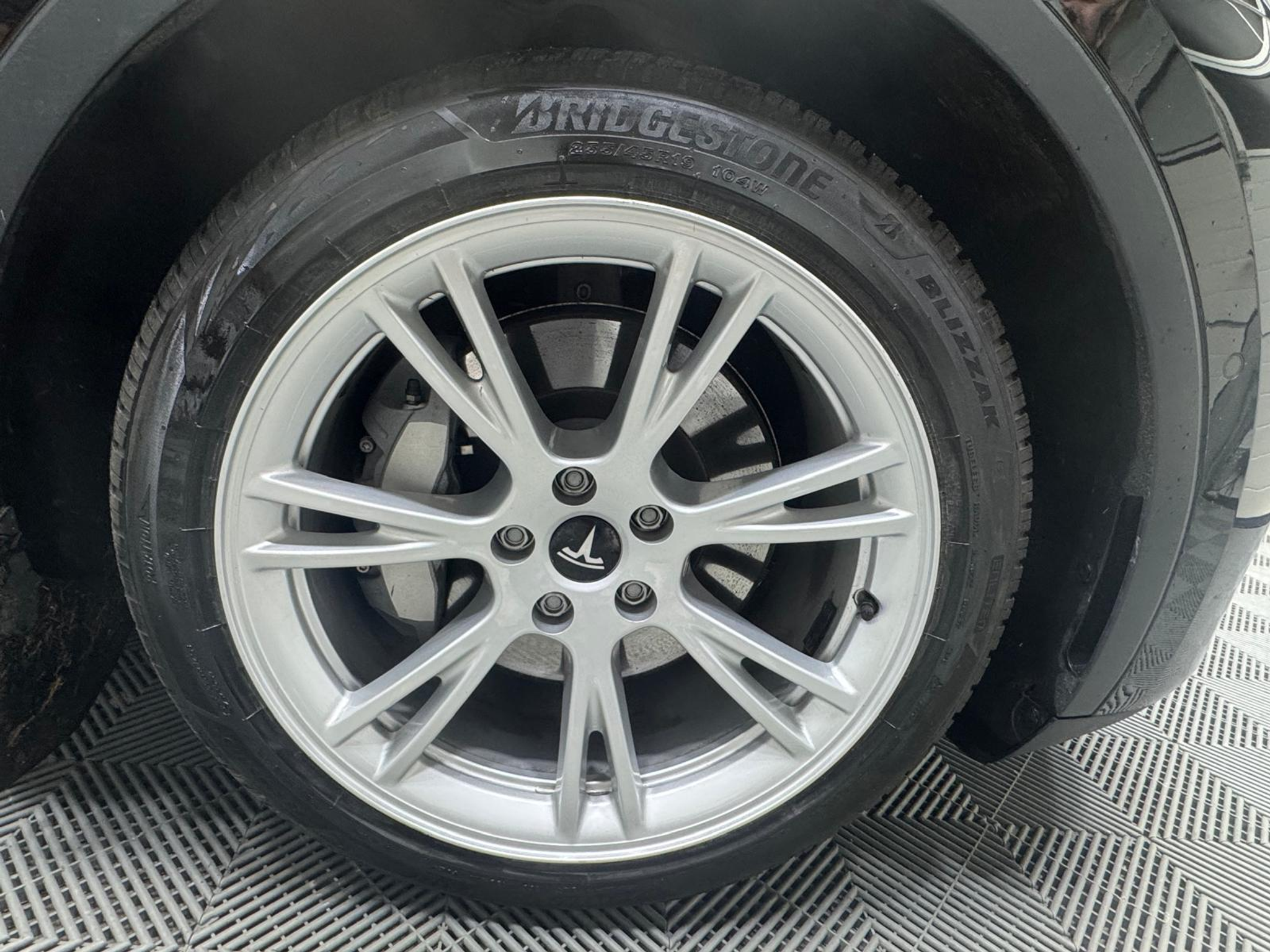 listing desktop thumbnail image 22