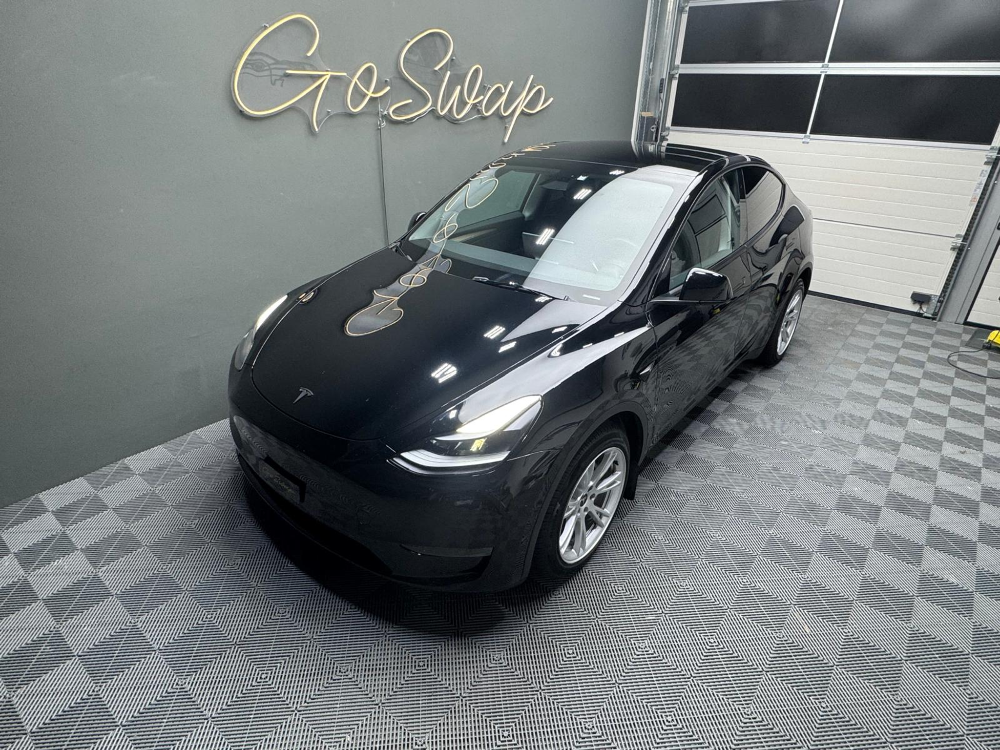 listing desktop thumbnail image 5