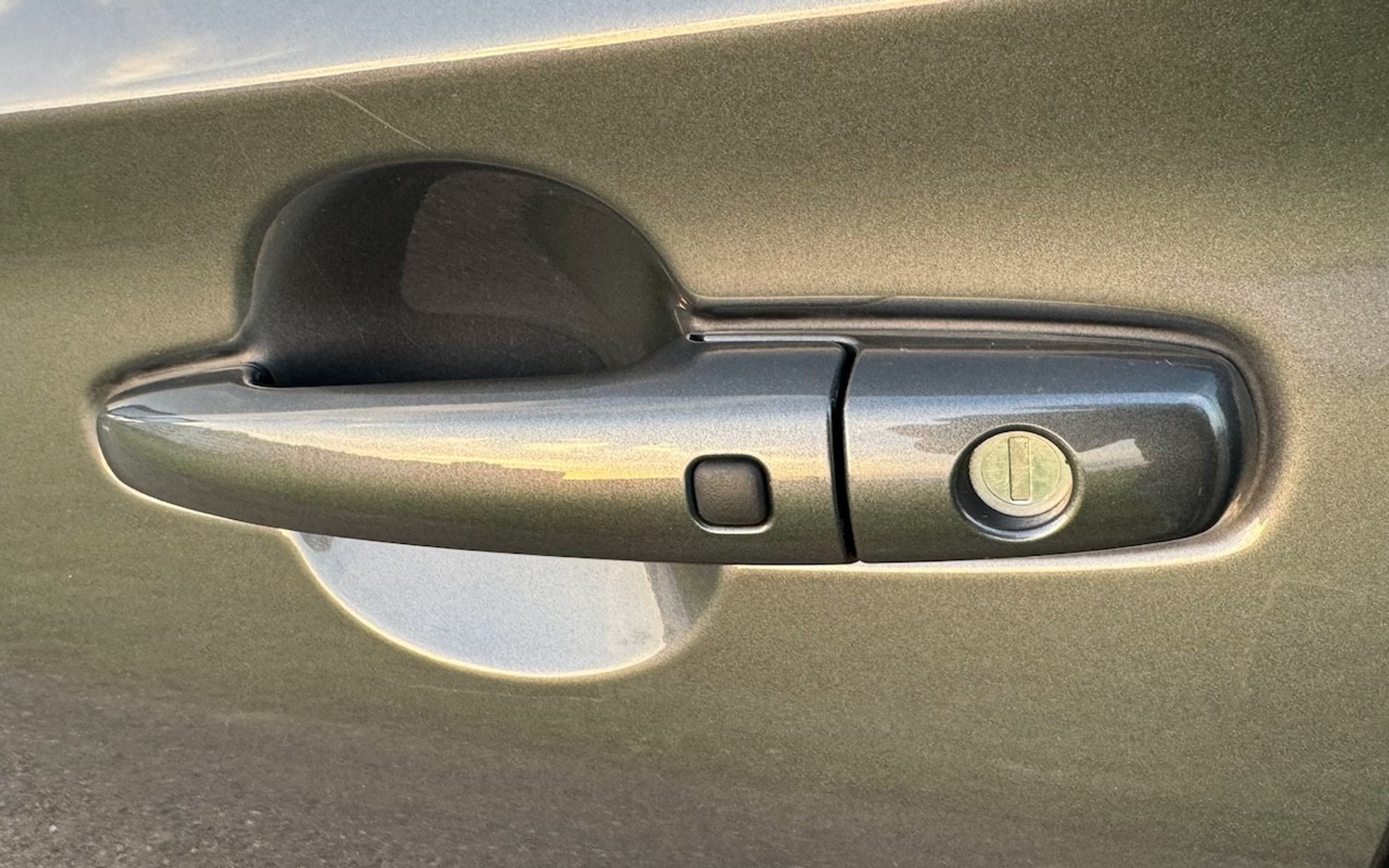 listing desktop thumbnail image 8