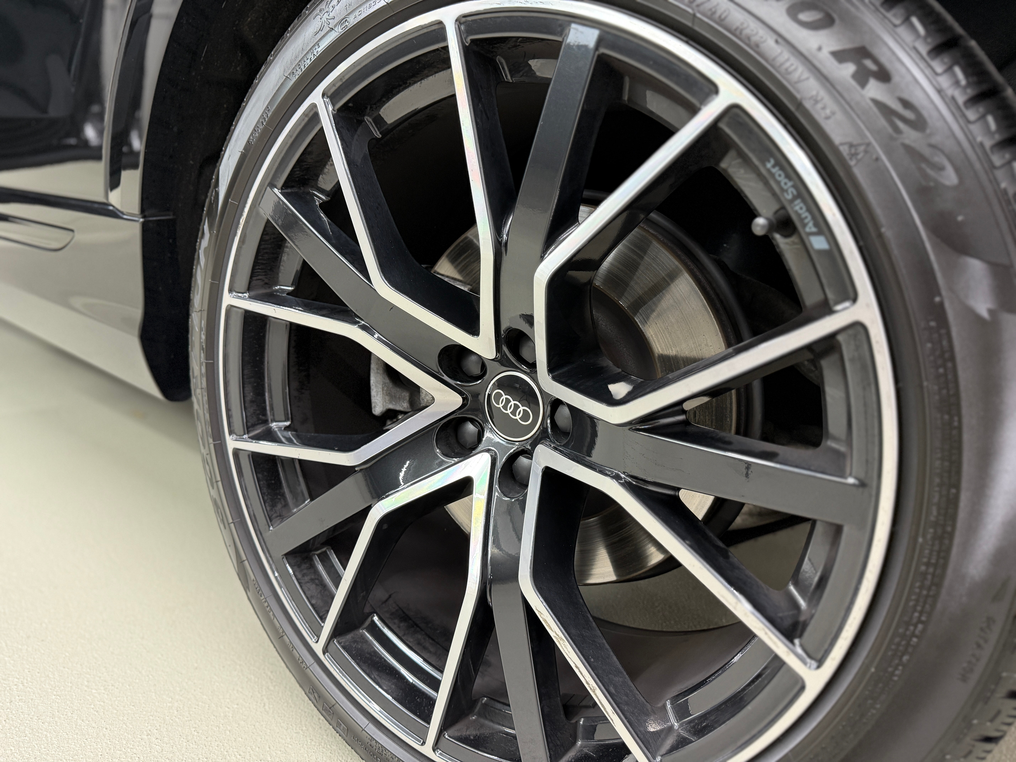 listing desktop thumbnail image 22